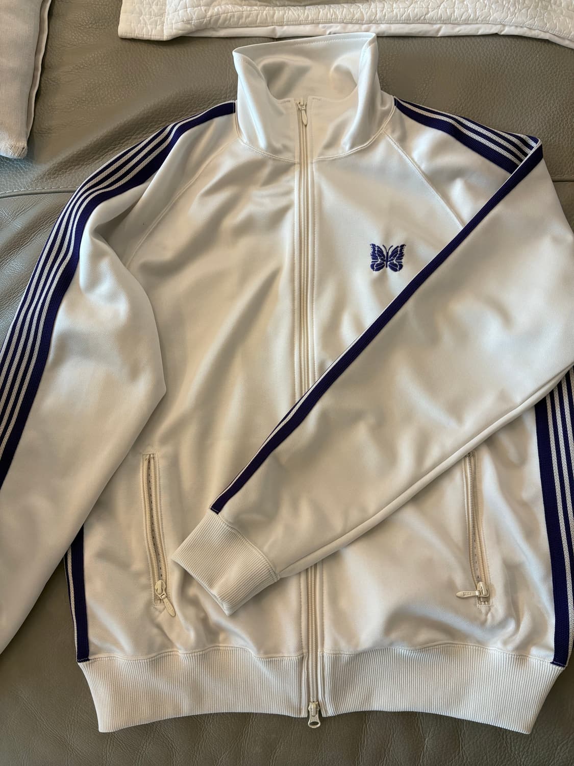 니들스 트랙 자켓 아이스 화이트 상품이미지1