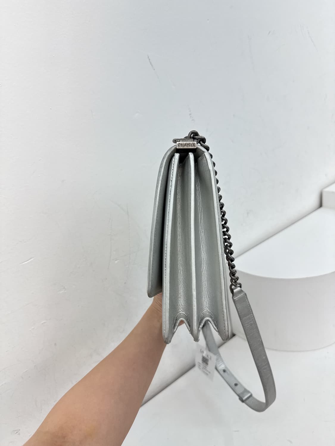 샤넬 보이 샤첼백 엔틱은장 실버 크로스백 상품이미지2