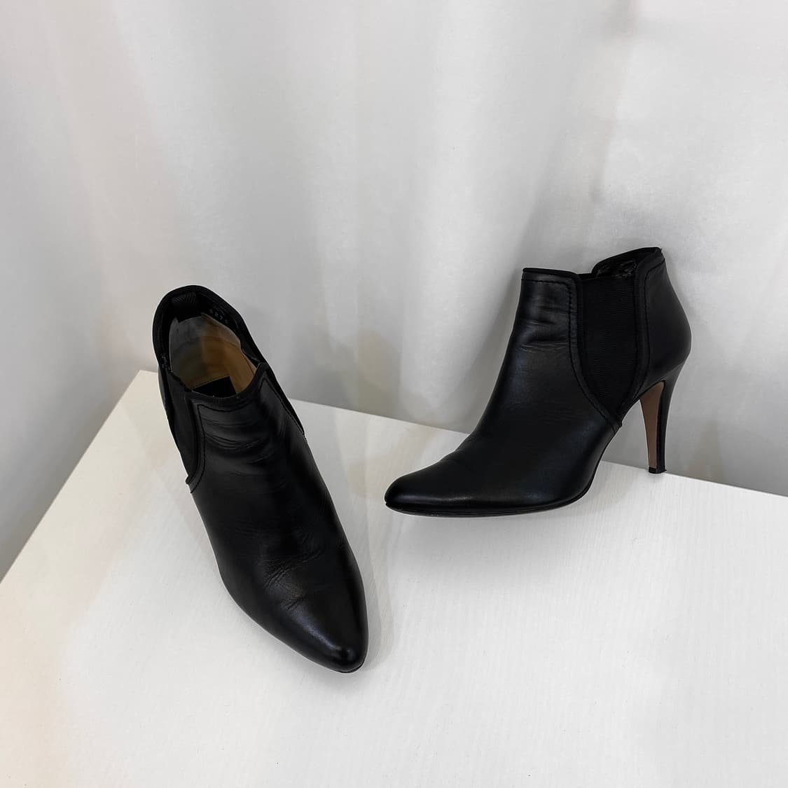 [240] 랑방 카프스킨 스틸레토 부티 힐 24 상품이미지1