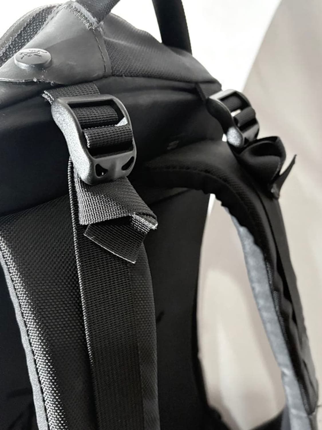 빈티지 아크테릭스 아로 22 백팩 블랙 상품이미지9