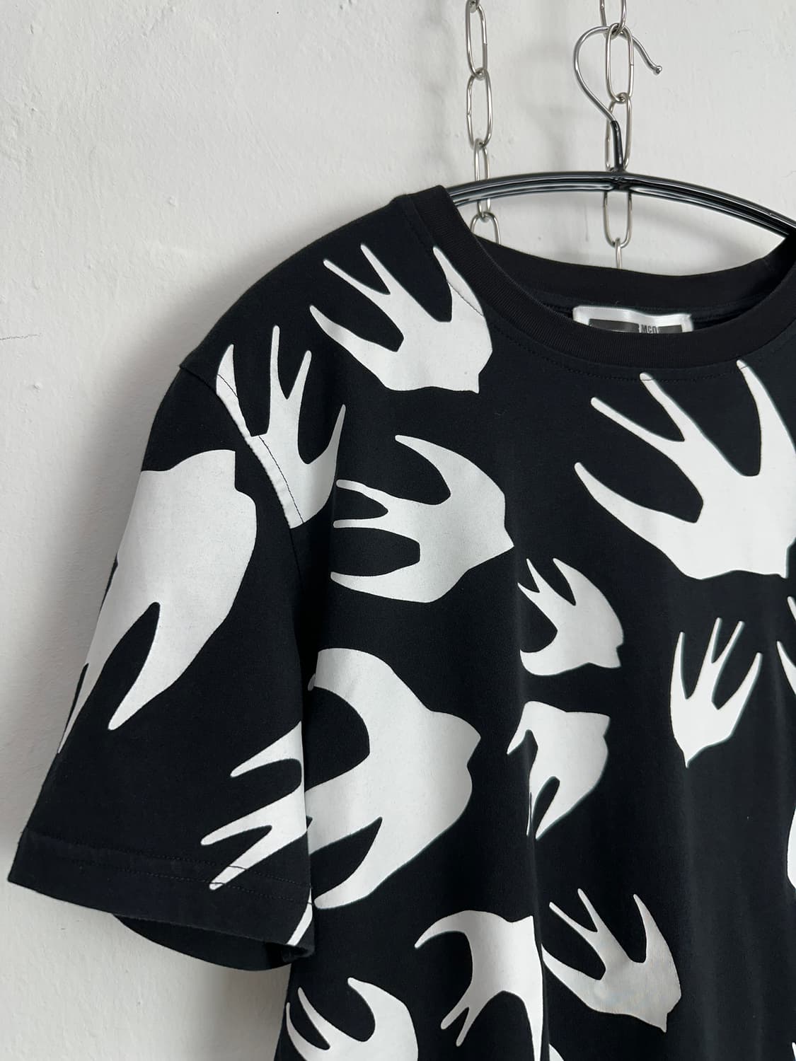 McQ 2016 Swallow All-Over Print T-Shirt 상품이미지4