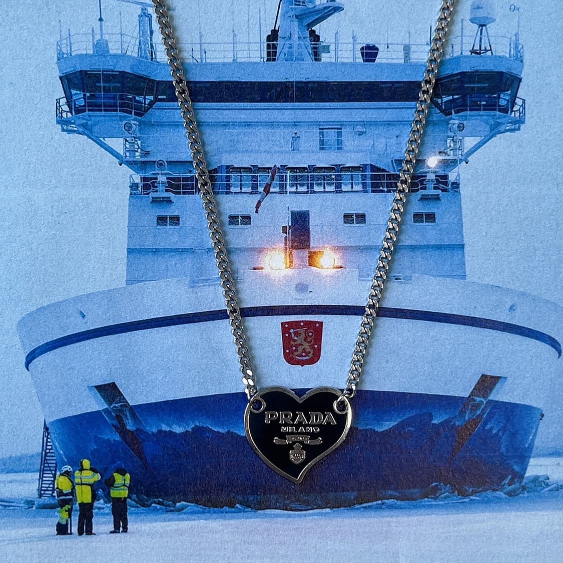 프라다 블랙하트 플레이트 업사이클링 실버 양고리 목걸이 상품이미지5