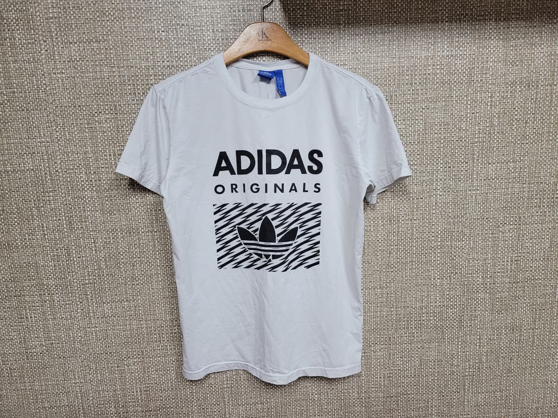 95사이즈 아디다스 반팔 티셔츠 상품이미지1