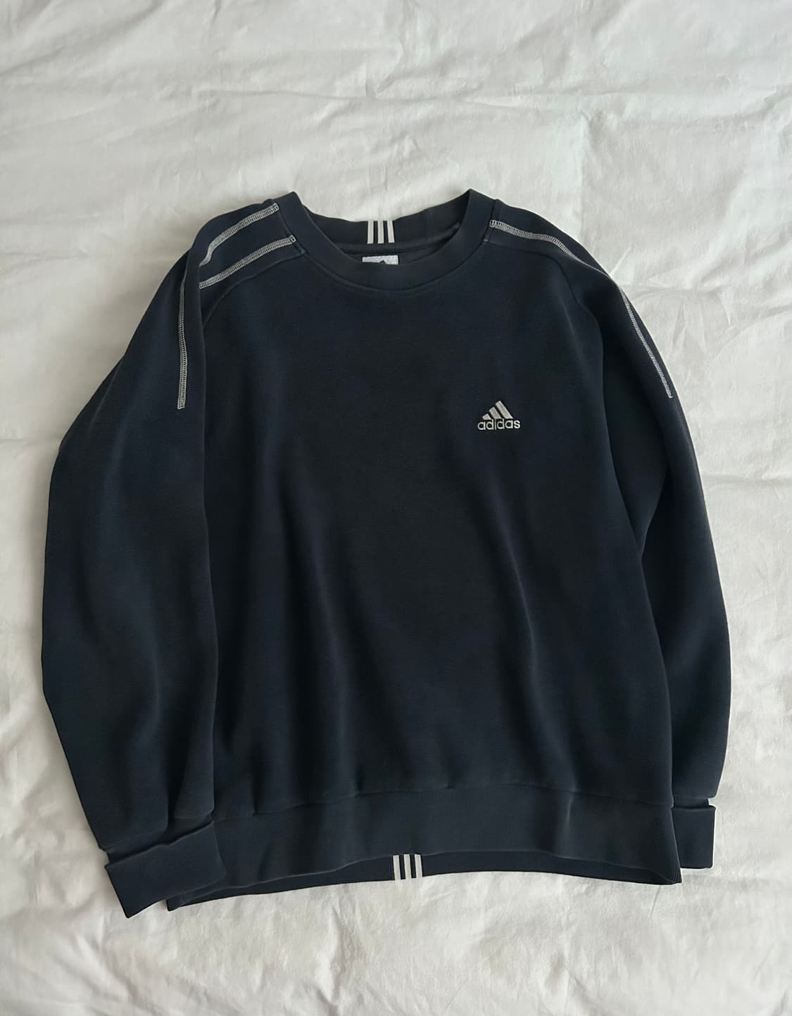 아디다스 빈티지 맨투맨 상품이미지1