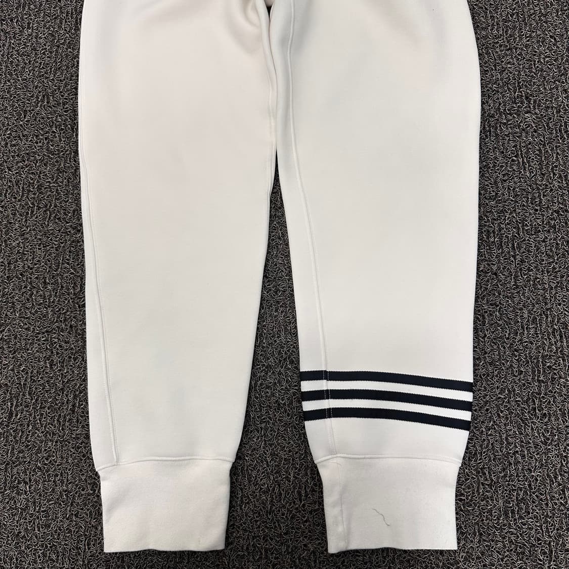 아디다스 뉴클래식스 트랙 조거팬츠 운동복 M 상품이미지5