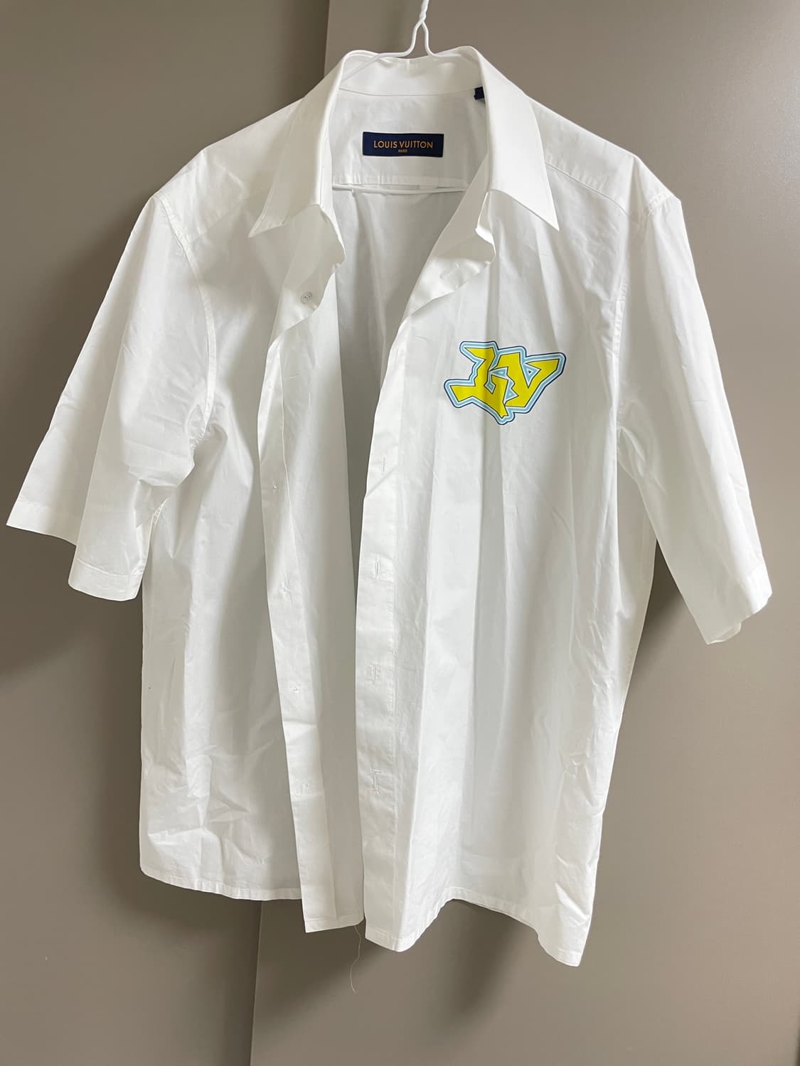 루이비통 로고 셔츠  상품이미지1