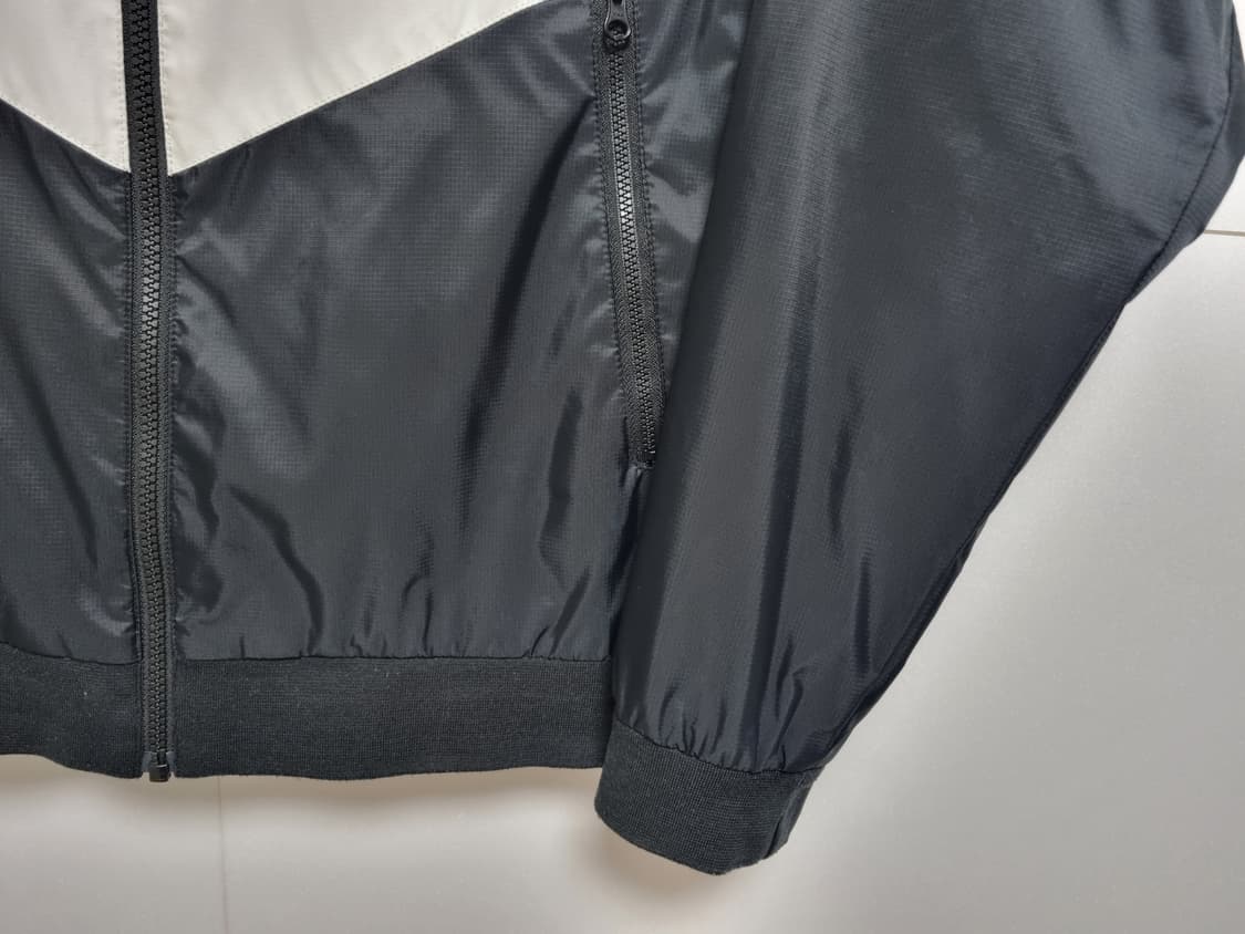 남성98사이즈 나이키 빅스우시 윈드러너 바람막이 상품이미지8