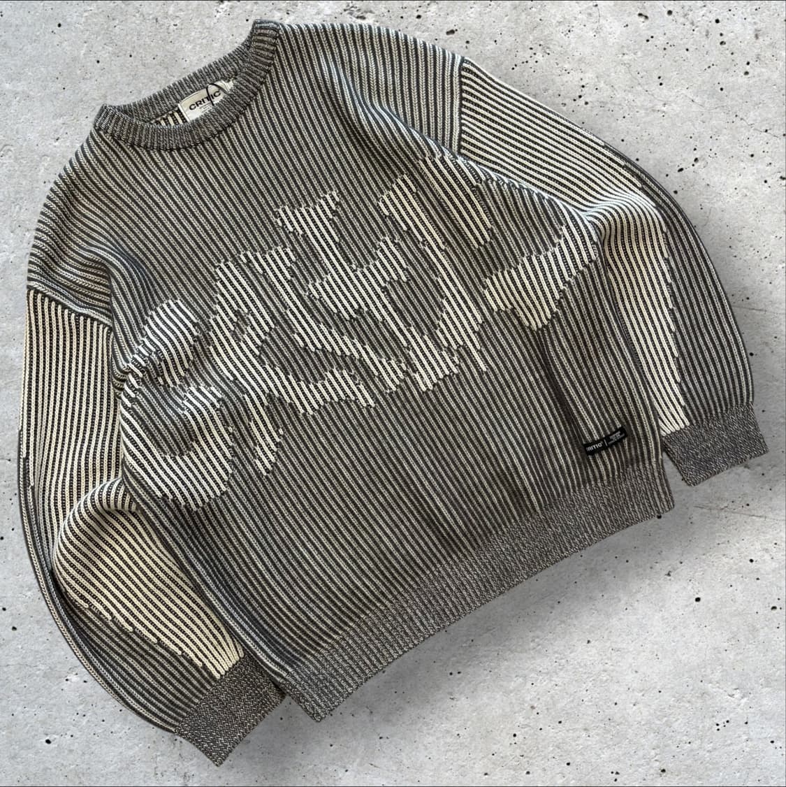 [M] 크리틱 스트라이프 니트 스웨터 D150 상품이미지1
