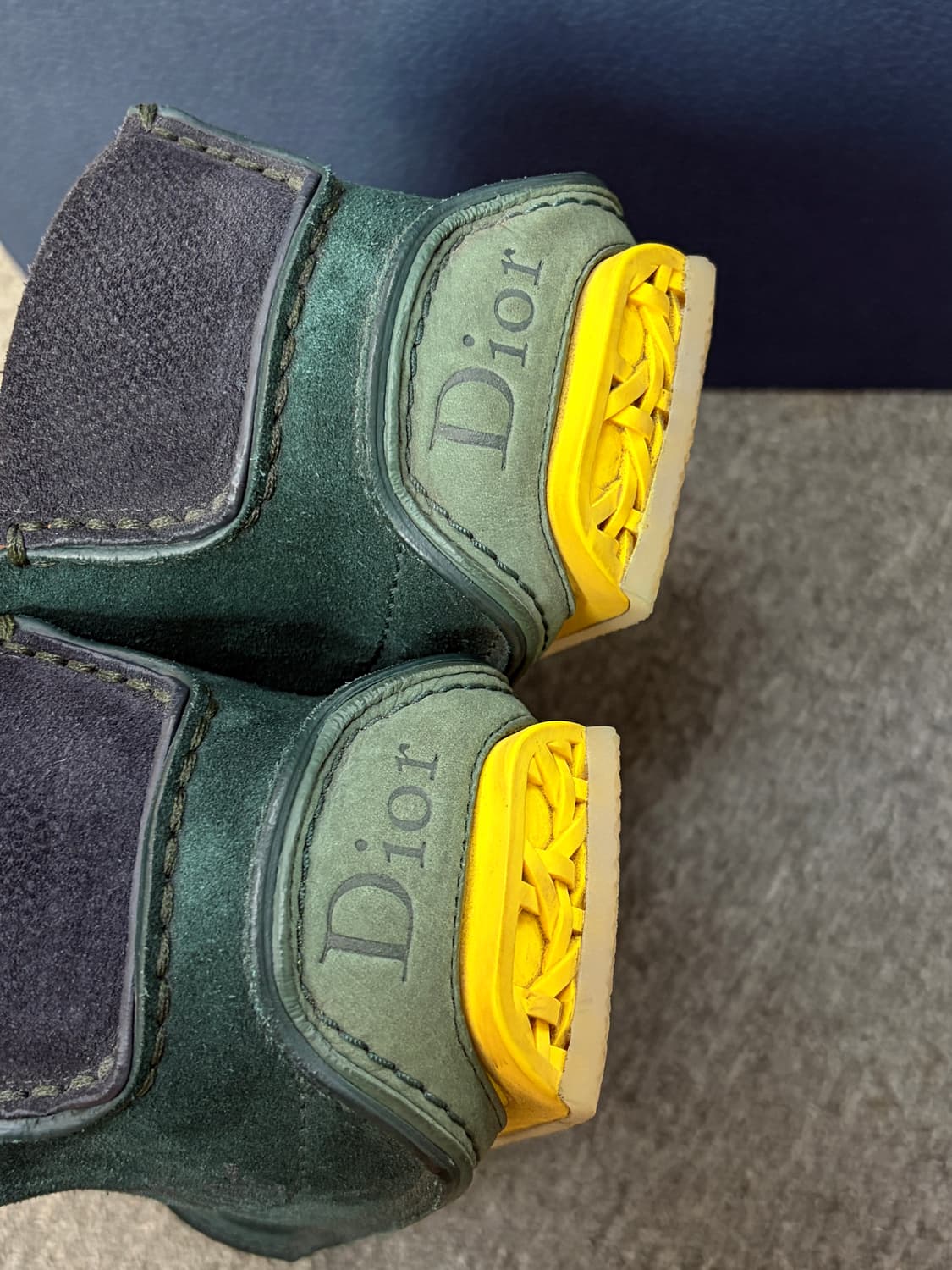 41) 디올 로디 슈즈 그린 상품이미지3