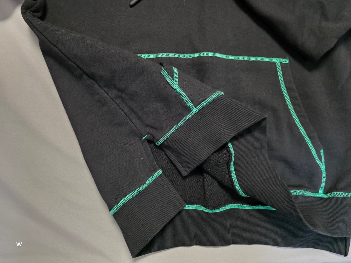 Tate 블랙 후드티 그린 스티치 상품이미지5