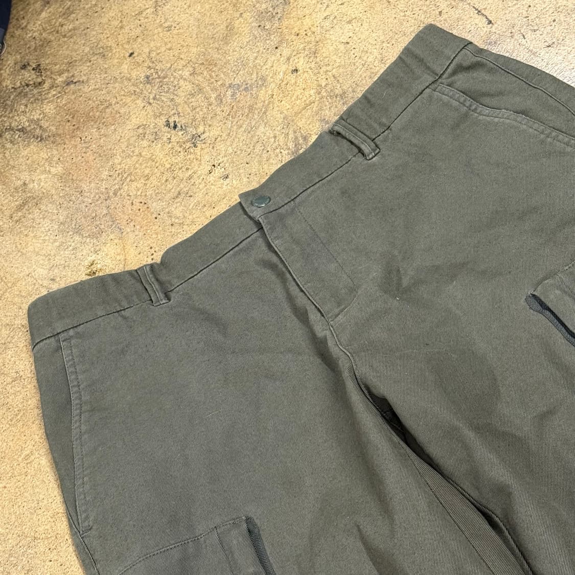 [정품/34] 디스커버리 카키색 면바지 카고바지 스타일 b16 상품이미지1