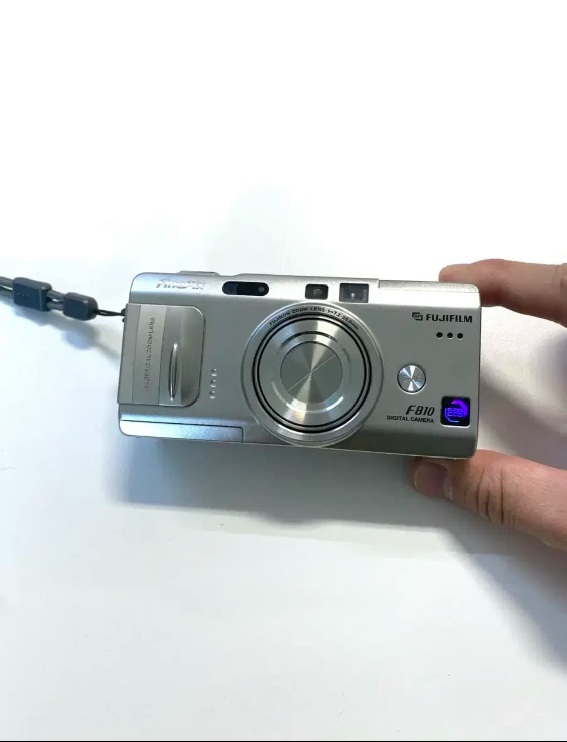 후지 파인픽스 F810 디지털 카메라 상품이미지1
