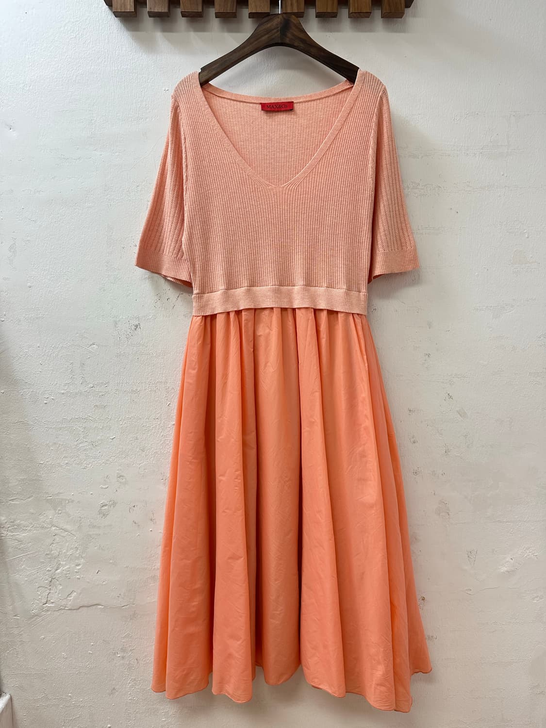 MAX&Co 막스앤코Knit Docking Flare one-piece  상품이미지1