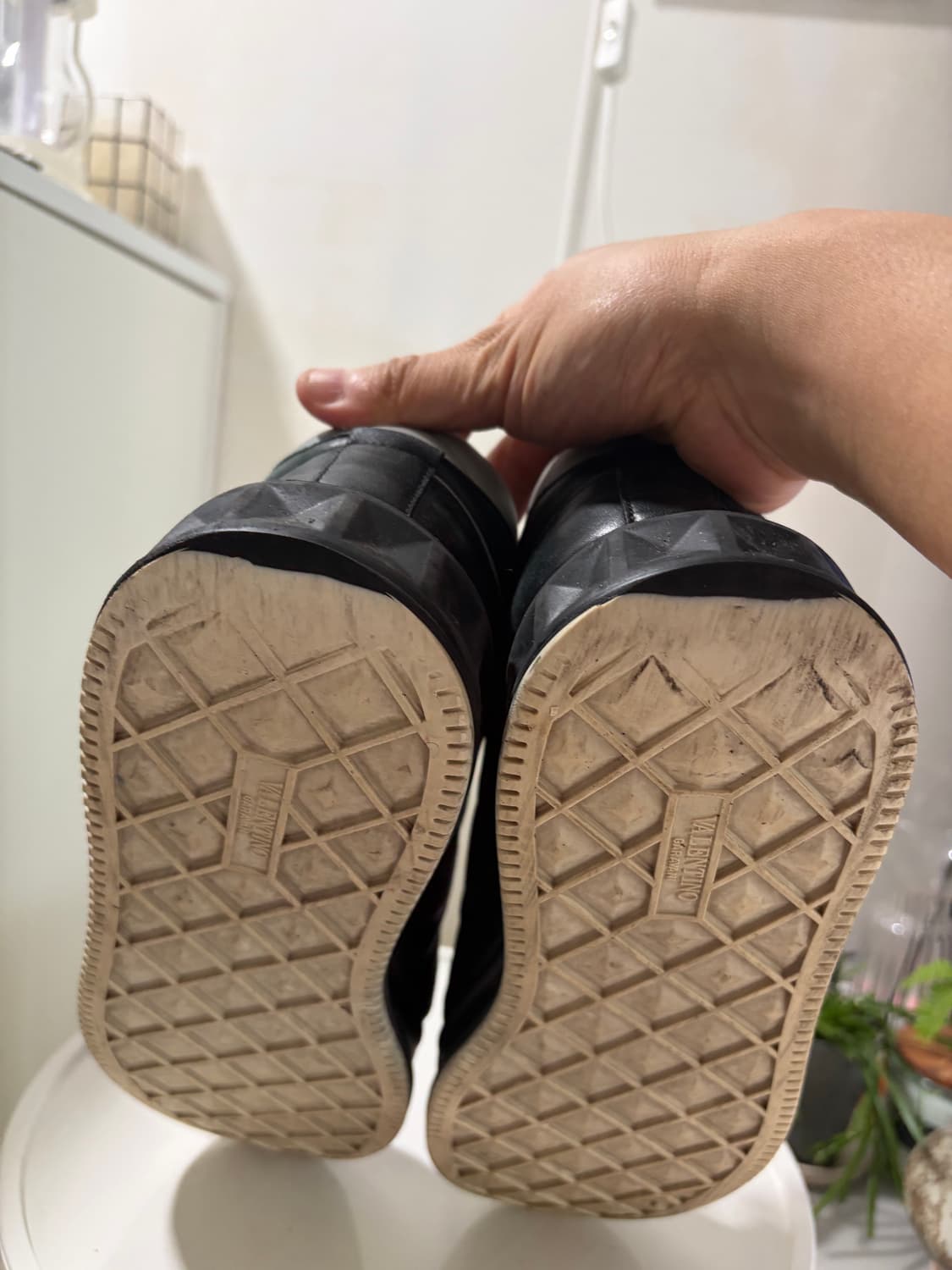 발렌티노 원스터드 스니커 270입니다 상품이미지5