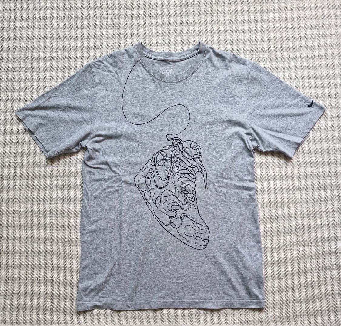 레어템 나이키 스니커즈 니들포인트 반팔티 XL  상품이미지2