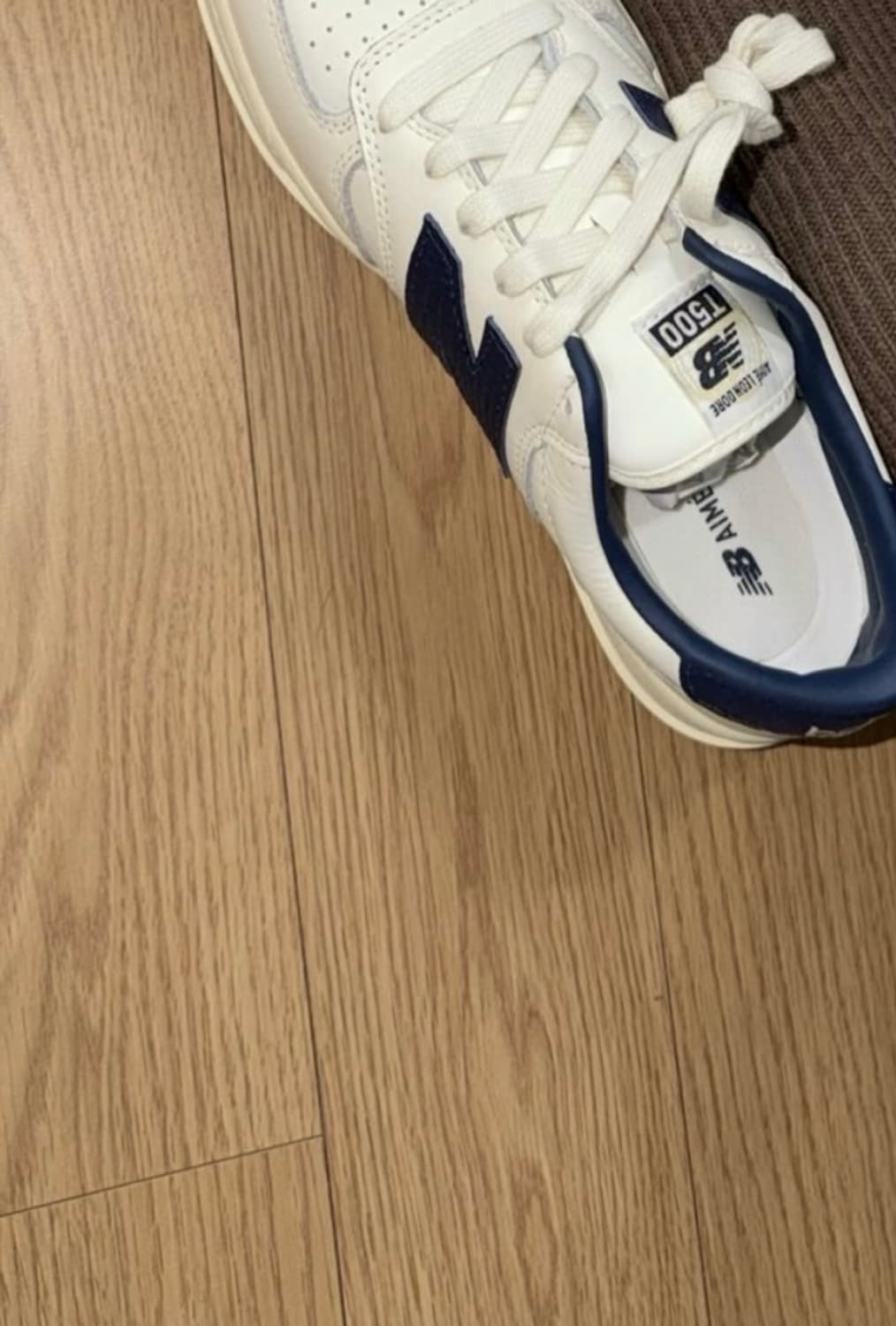 에임레온도르 X 뉴발란스 T500 테니스 옥스포드 41.5 사이즈 상품이미지4