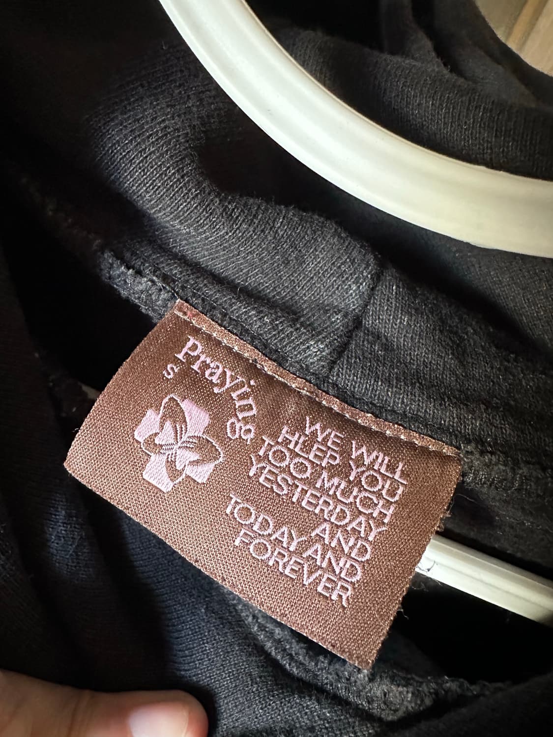 프레잉 후디 상품이미지2