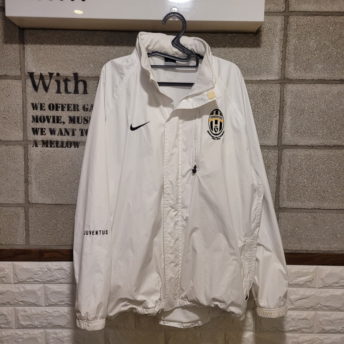 나이키 05 유벤투스 바람막이 L 상품이미지1