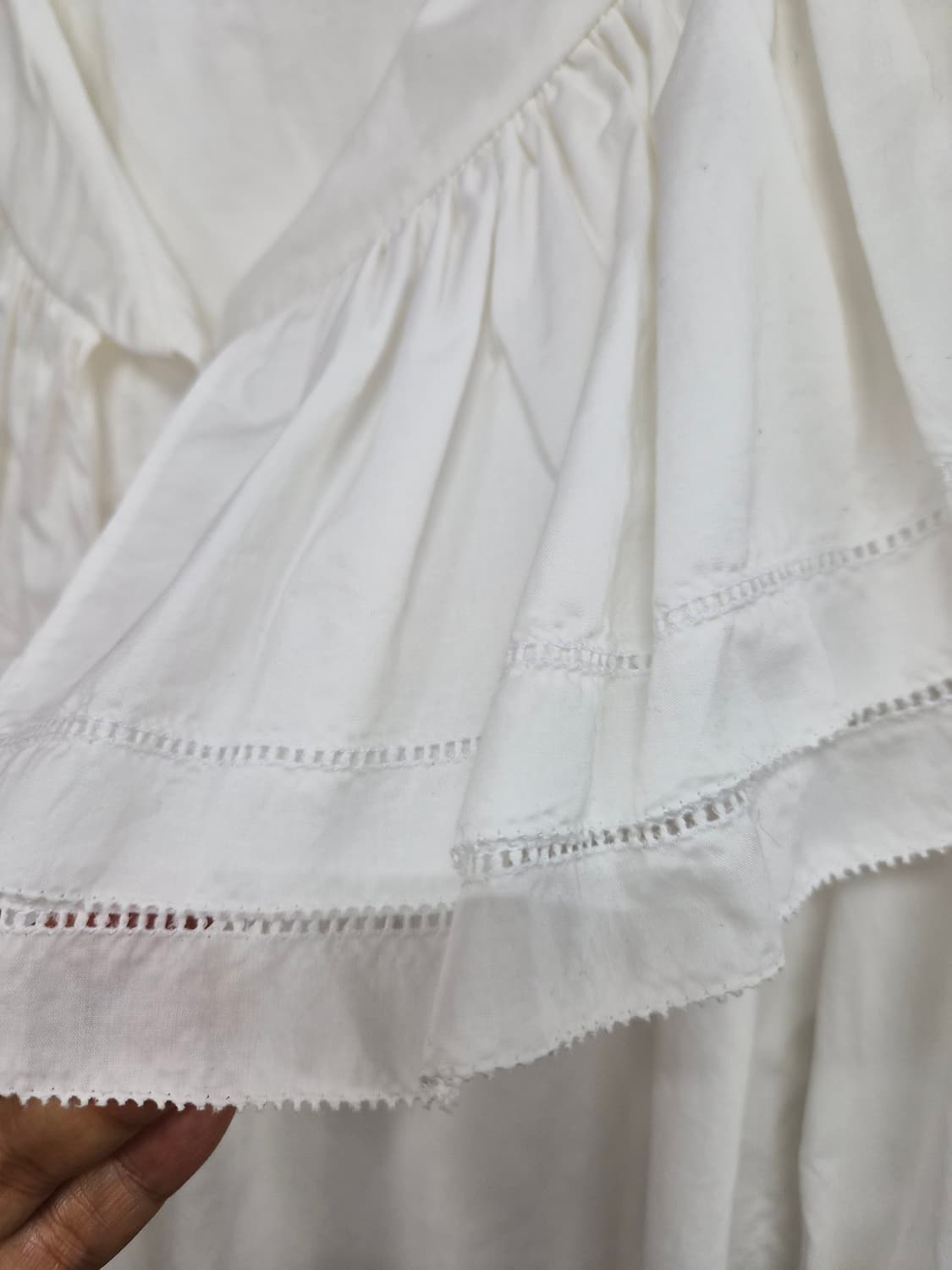 돌체앤가바나 큐빅 샌들힐 상품이미지1