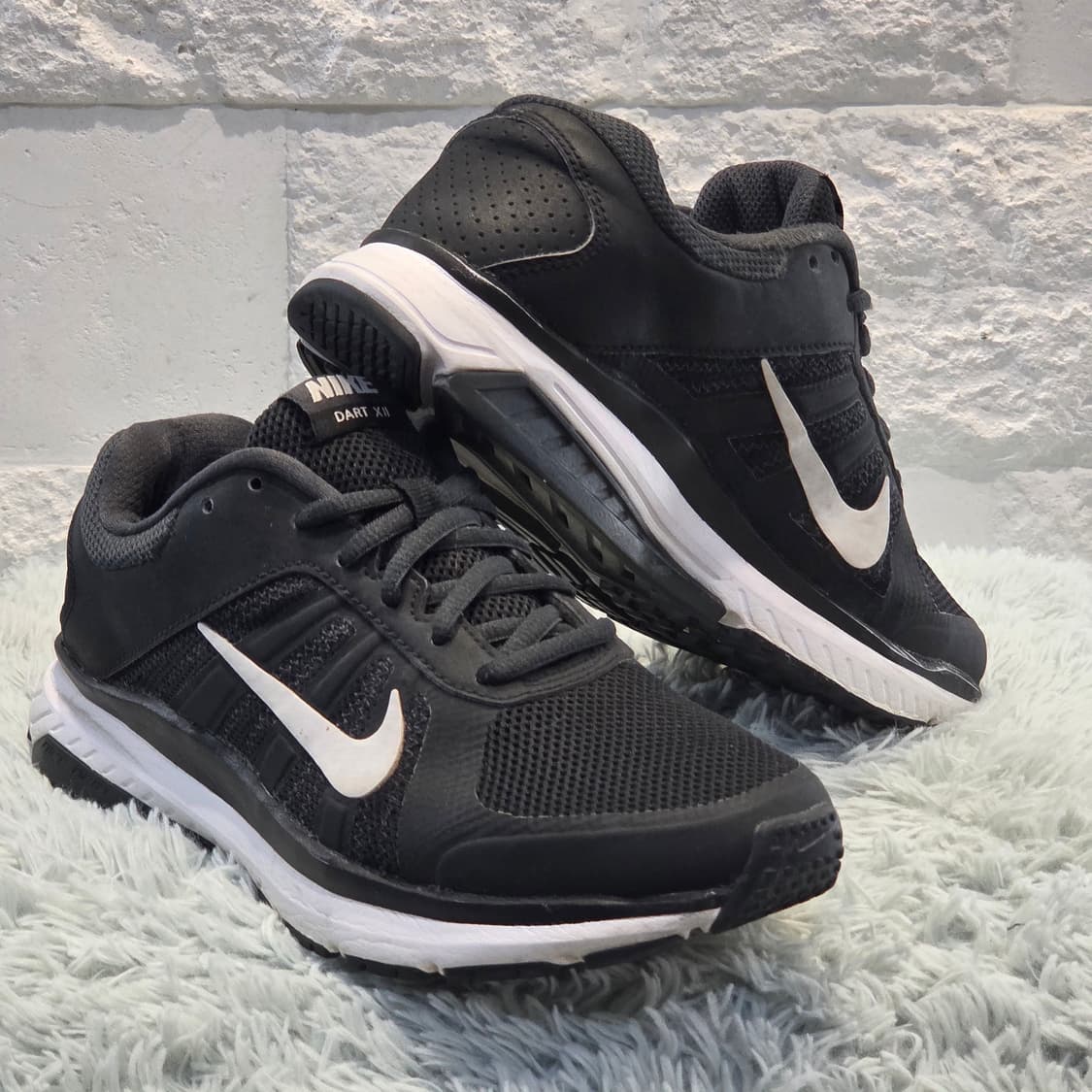 7x-26:나이키다트12(Nike Dart XII)블랙/화이트(235) 상품이미지4