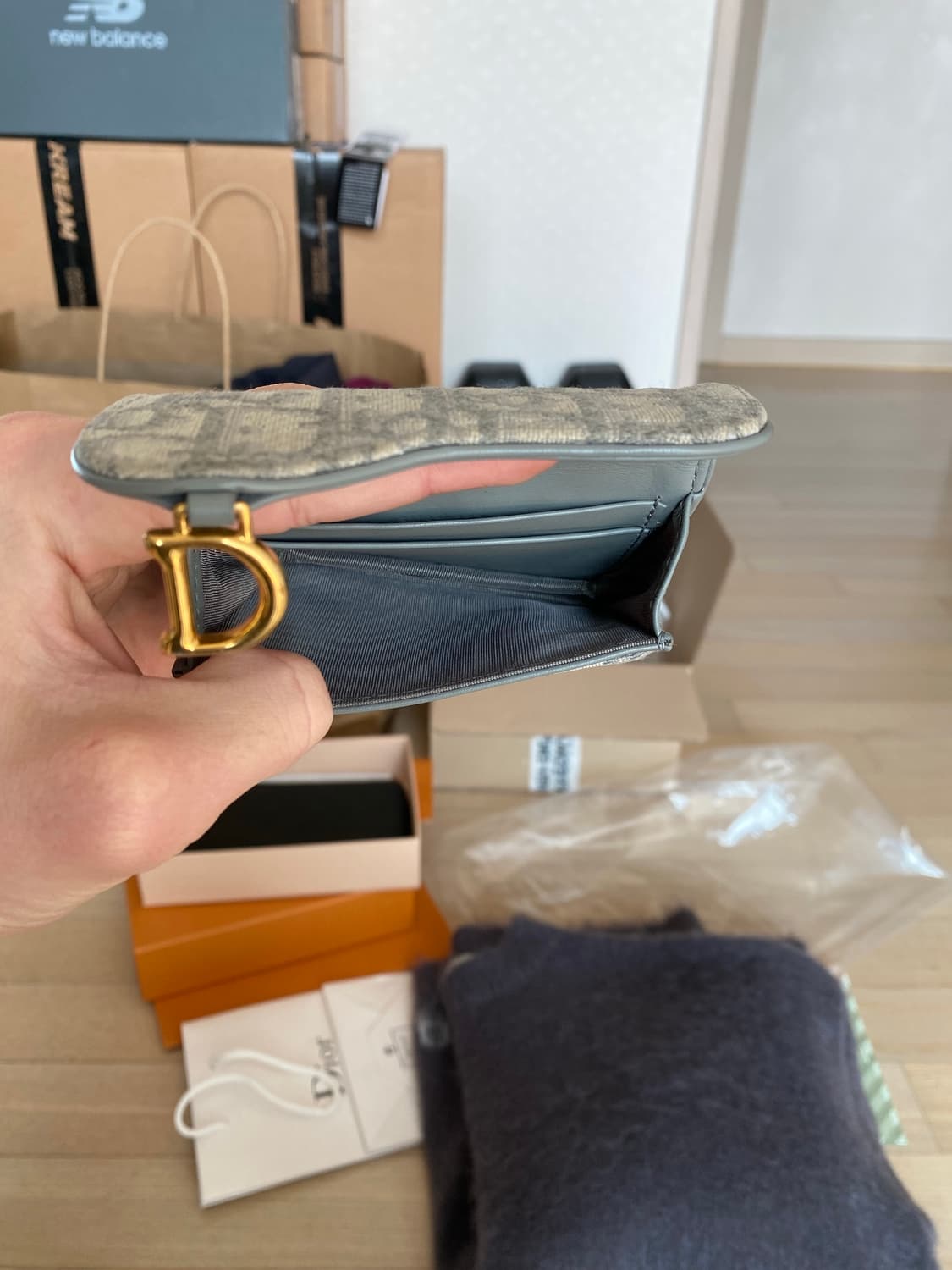 디올 새들 오블리크 자카드 플랩 카드지갑 상품이미지4