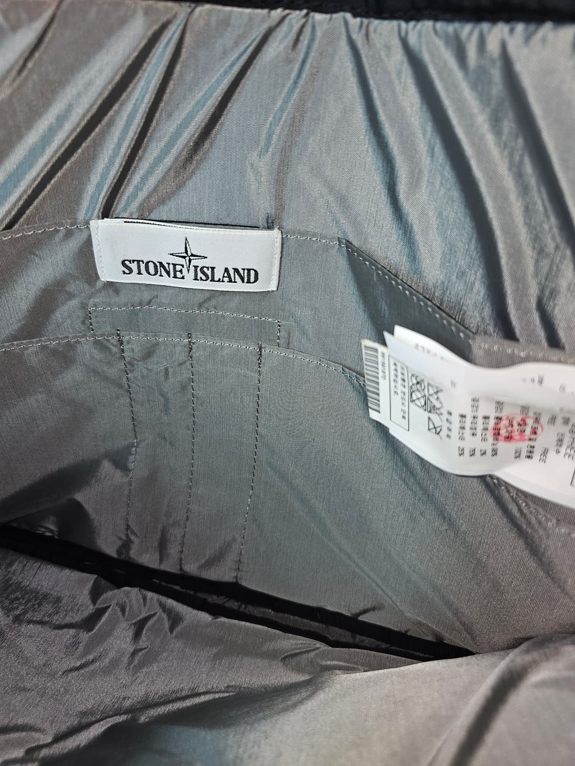 스톤아일랜드 리플렉티브 클러치 상품이미지5