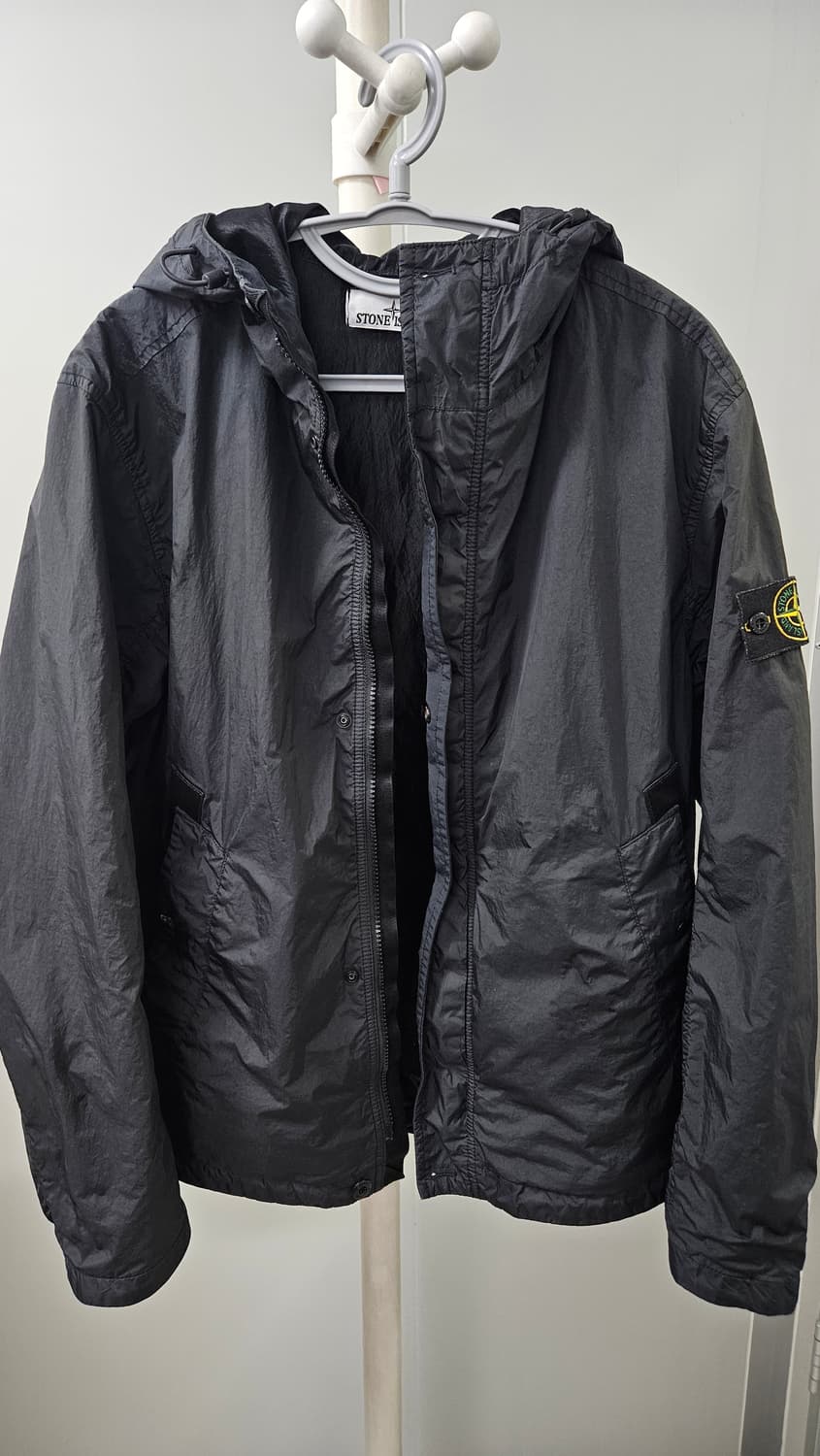 스톤아일랜드 25ss크링클랩스 후드 바람막이자켓 블랙(M) 상품이미지3