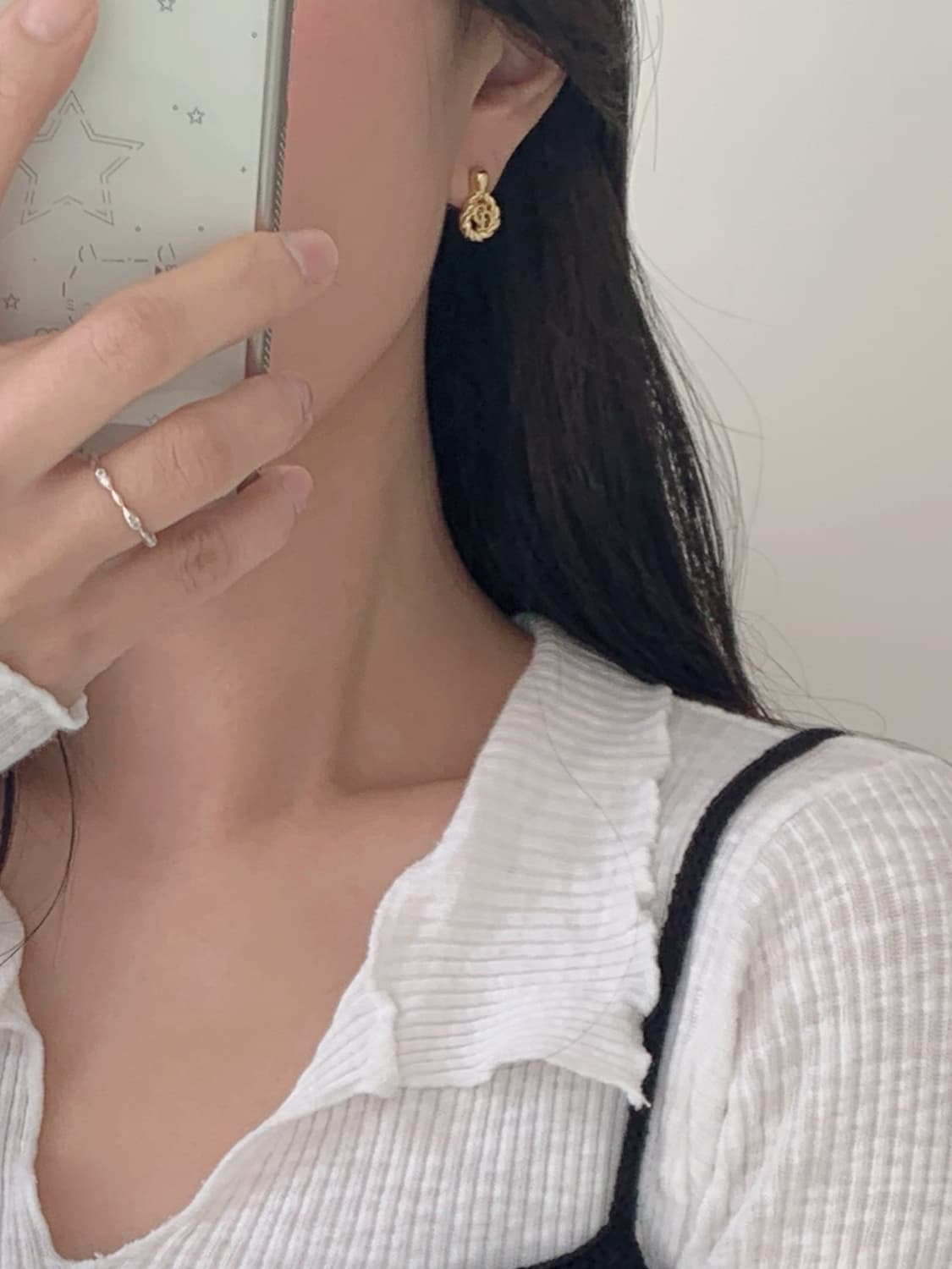 [ 디올 ]  디올 골드 로고 귀걸이 상품이미지9