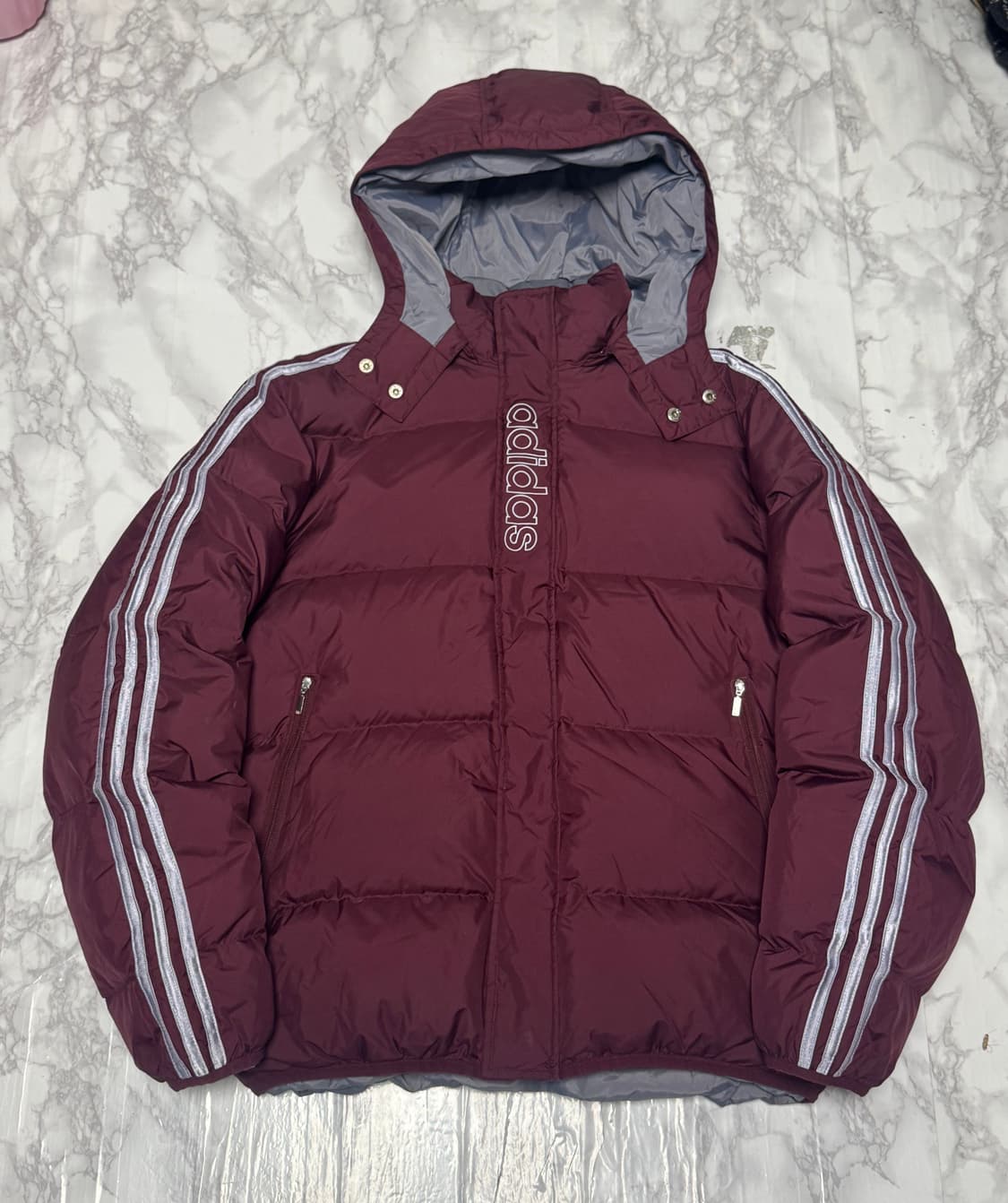 대장 아디다스 삼선 버건디x실버 푸퍼 패딩 자켓 상품이미지1