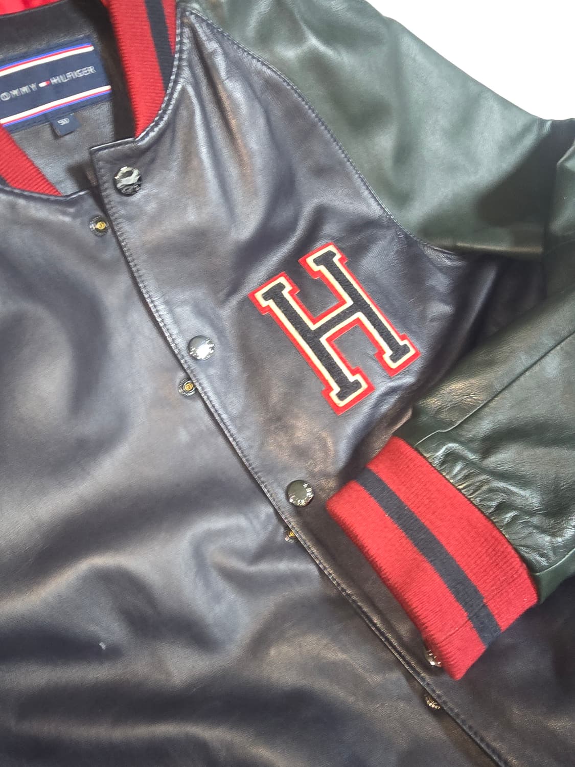 타미힐피거 프리미엄 바시티 레더 자켓 (소가죽 100%) 상품이미지5