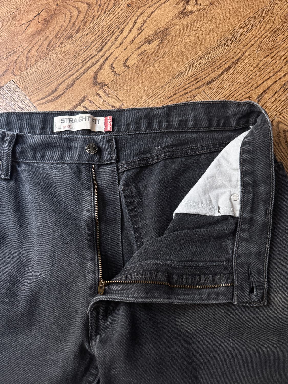 [40]리바이스 505 블랭크탭 빈티지 워싱 흑청 데님 팬츠 상품이미지4