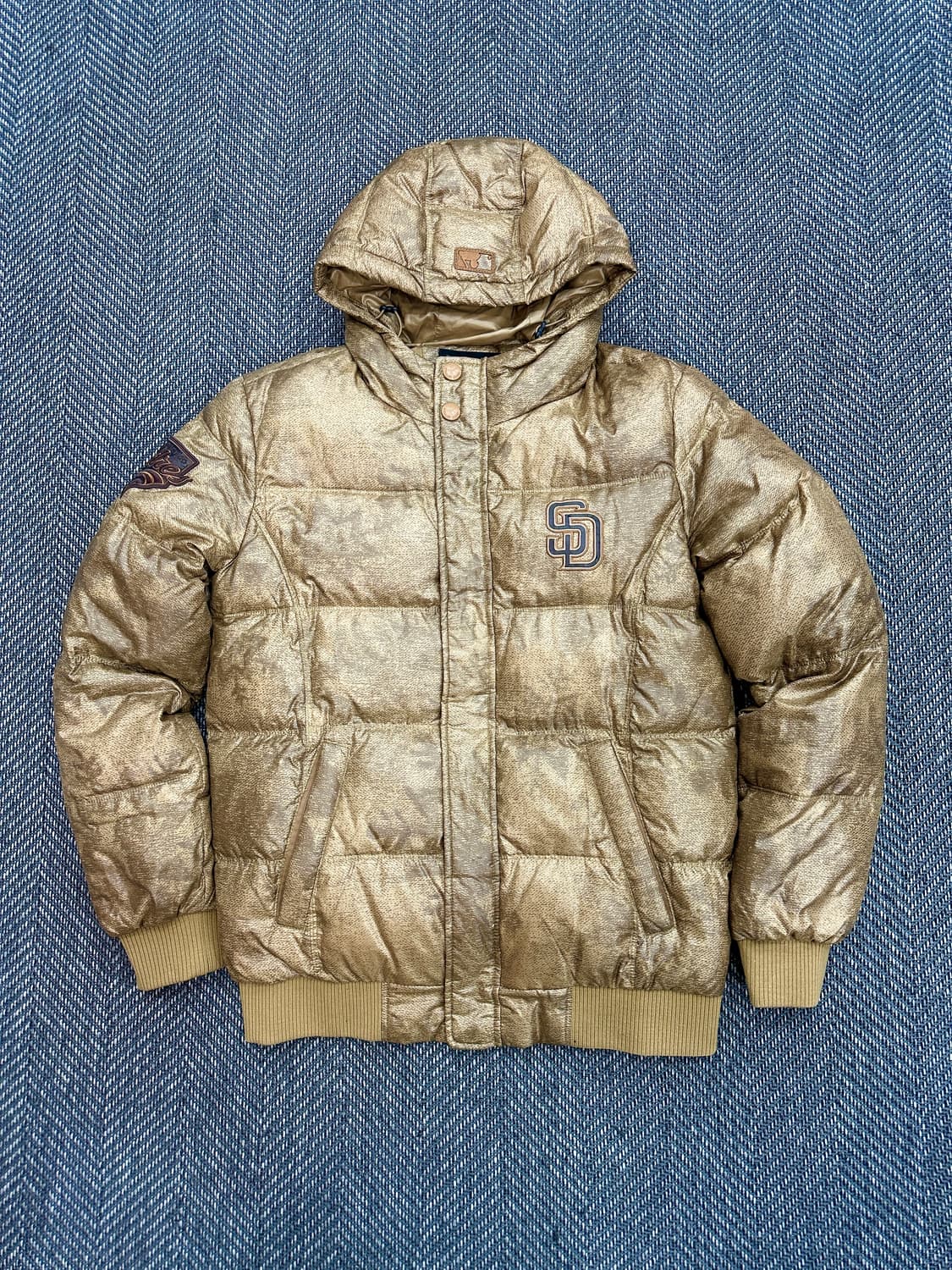 MLB 엠엘비 패딩 상품이미지1