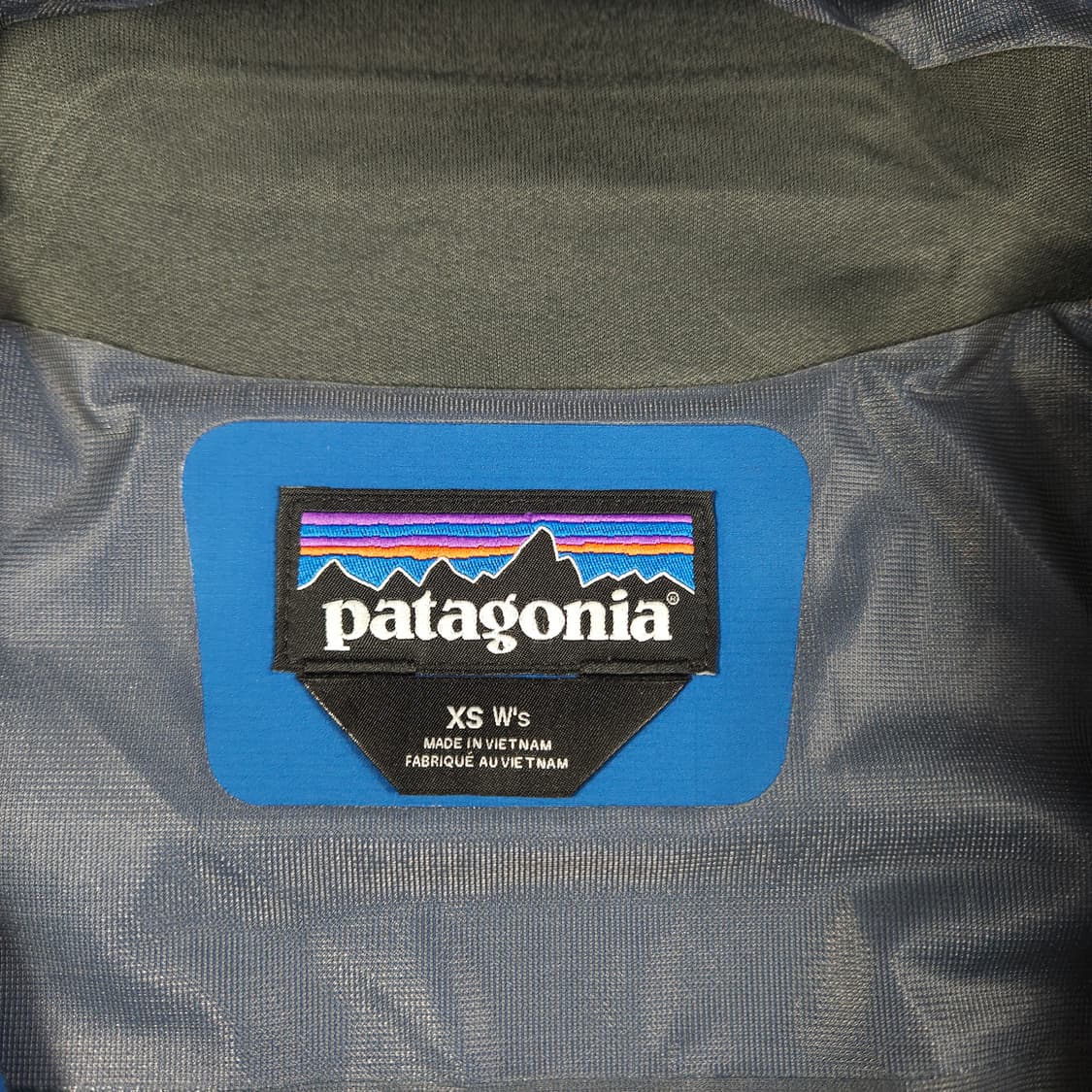 파타고니아 바람막이 블루 상품이미지4