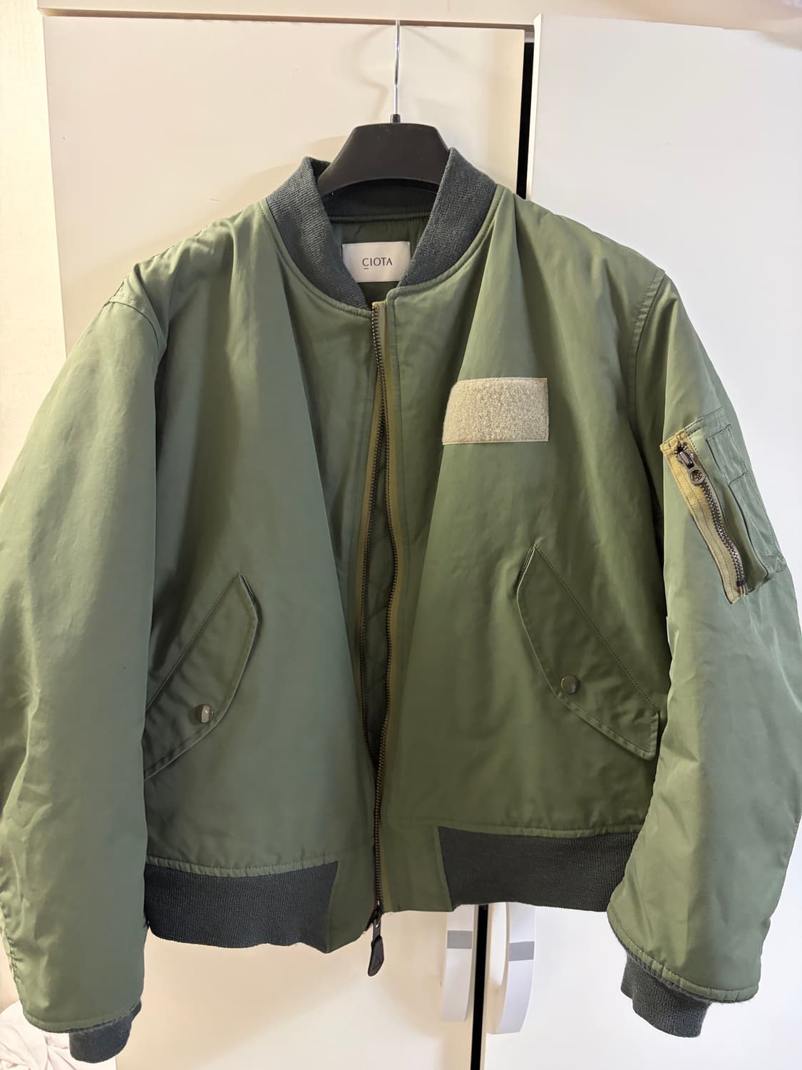 시오타 ma-1 카키 5사이즈 판매합니다 상품이미지2