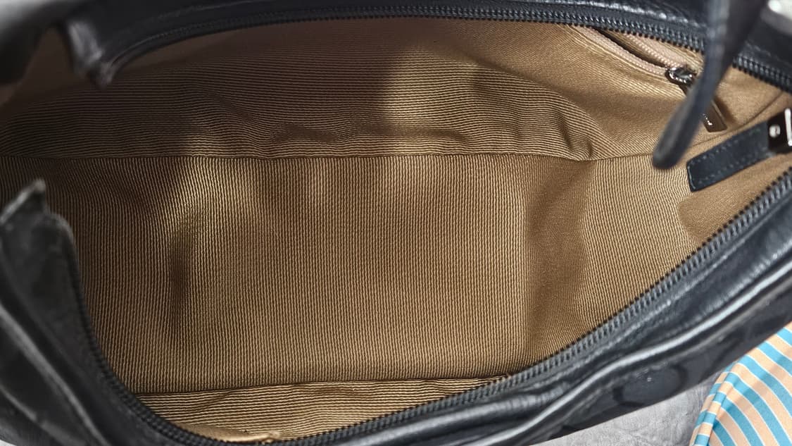 페라가모 블랙 호보 숄더백 상품이미지5