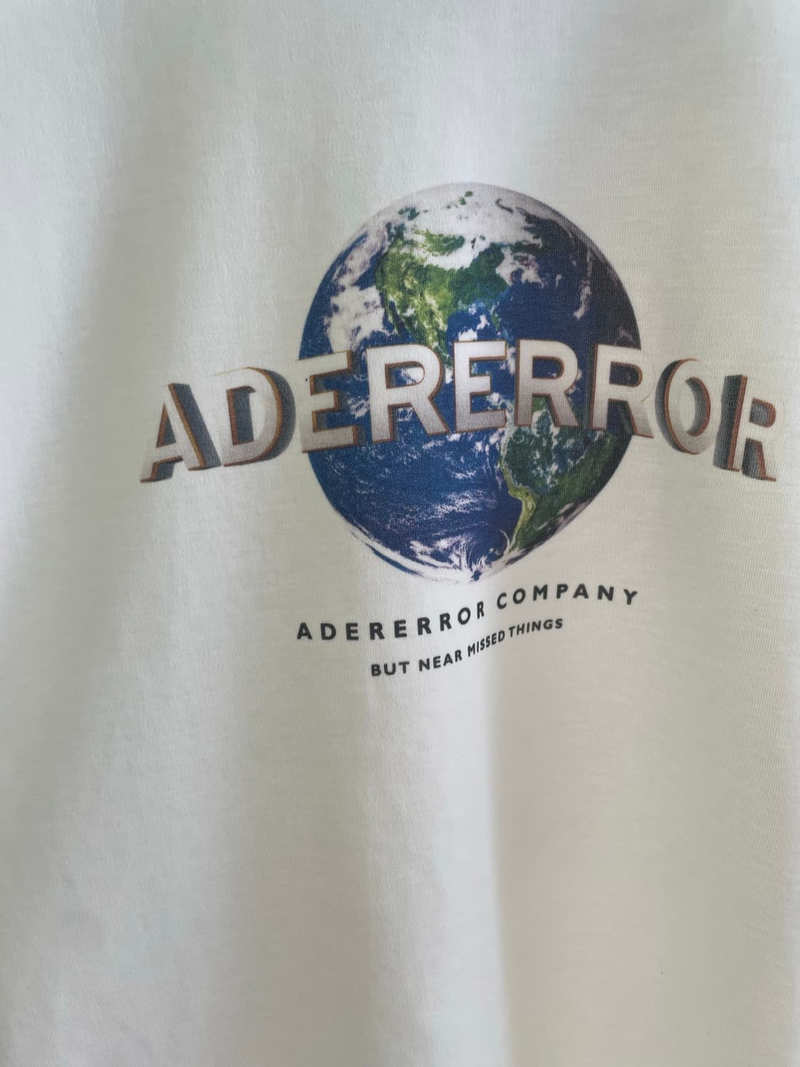 아더에러 earth t-shirts 상품이미지2