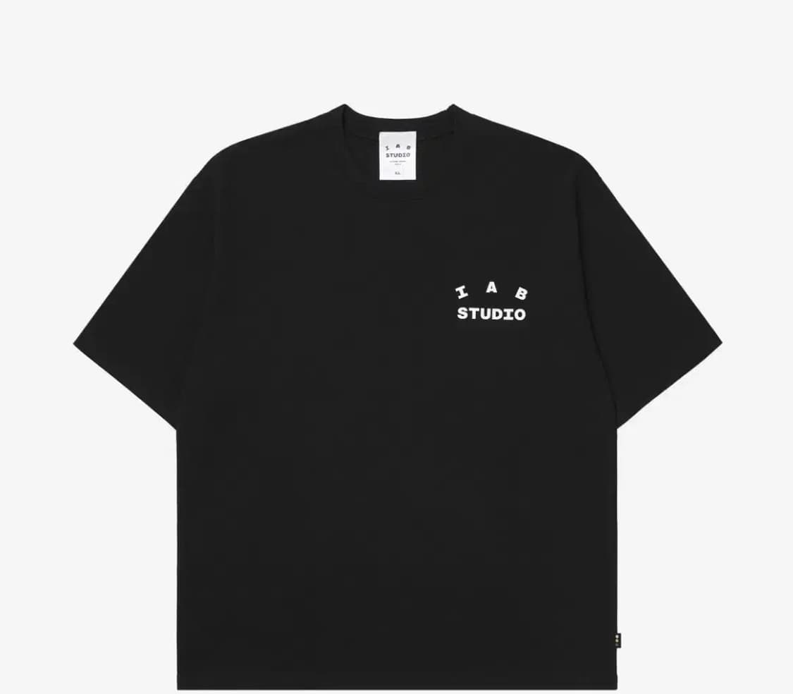 아이앱 스튜디오 베이직 반팔 티셔츠 블랙 화이트 팝니다 상품이미지1