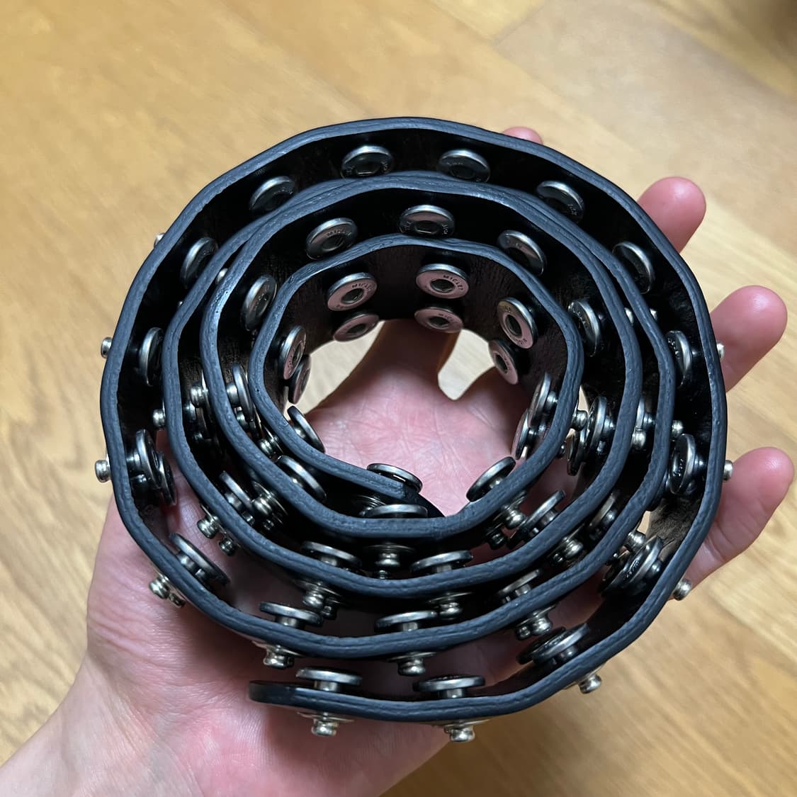 컴퓨터포맷 스터드 벨트 Computer Format Stud Belt 상품이미지1