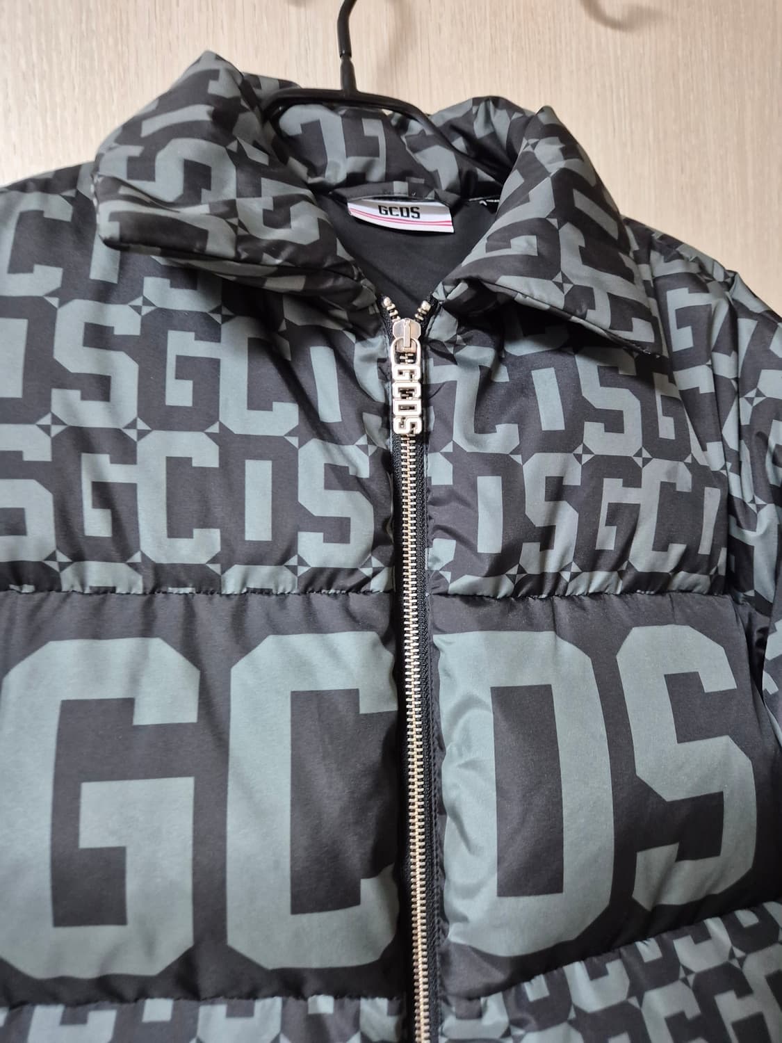 (정품) GCDS 패딩 크롭점퍼 여성 스몰 상품이미지5