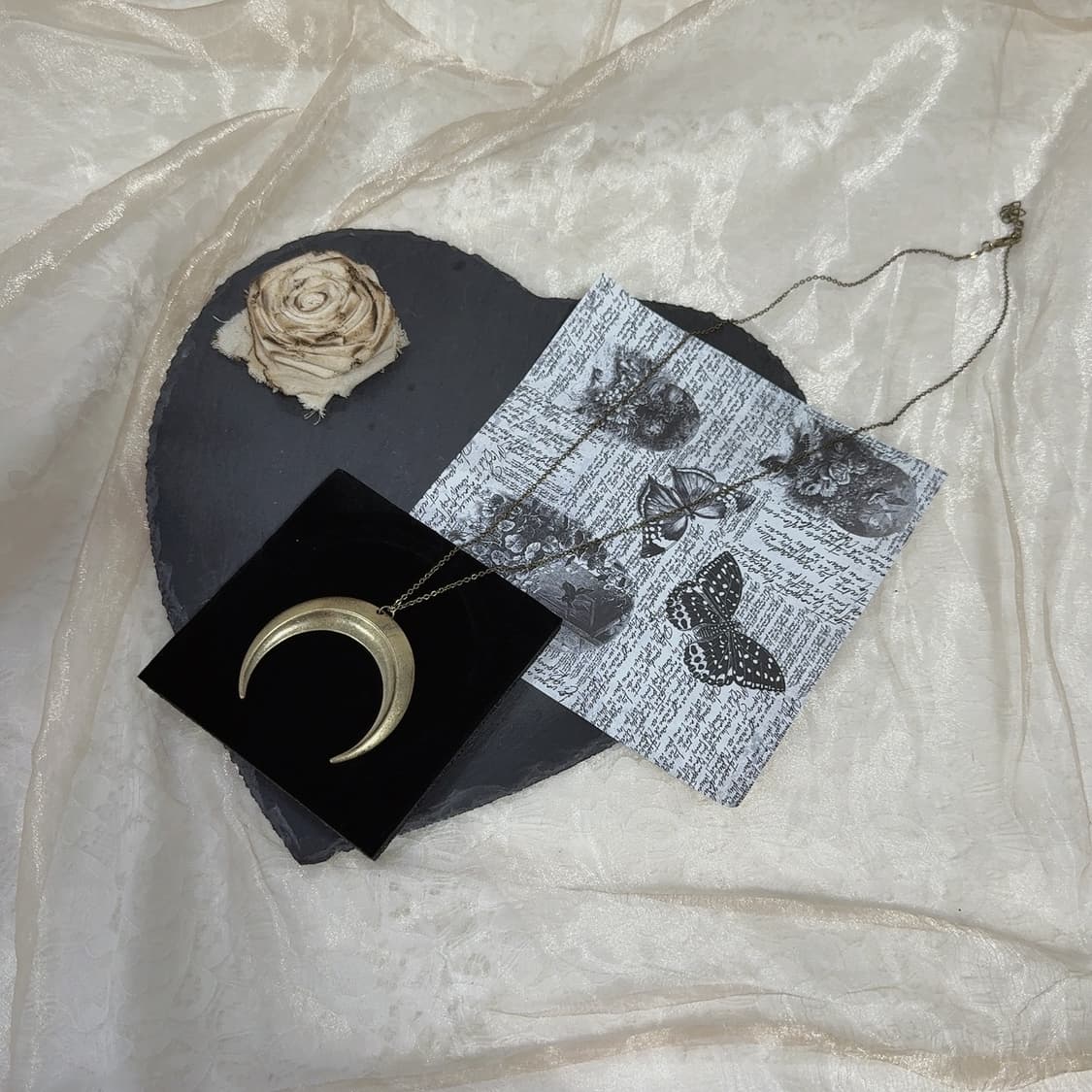 빈티지  황동 달 목걸이 상품이미지2