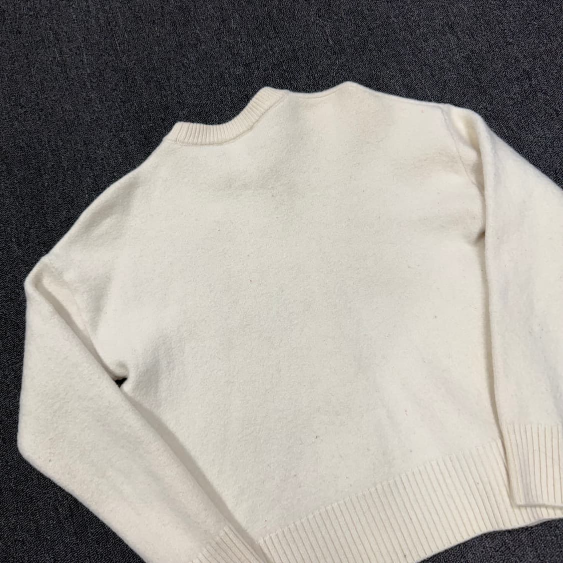 아미 빅 하트로고 모 니트 상품이미지5