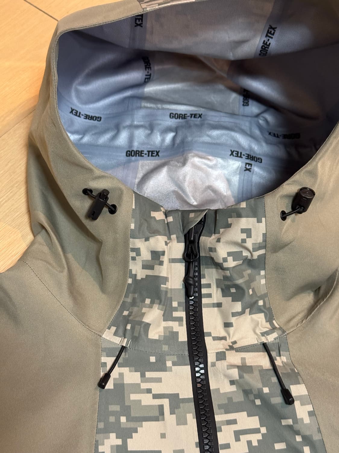 [XL] 스투시 고어텍스 가이드 쉘 자켓 디지 카모 카키 상품이미지4