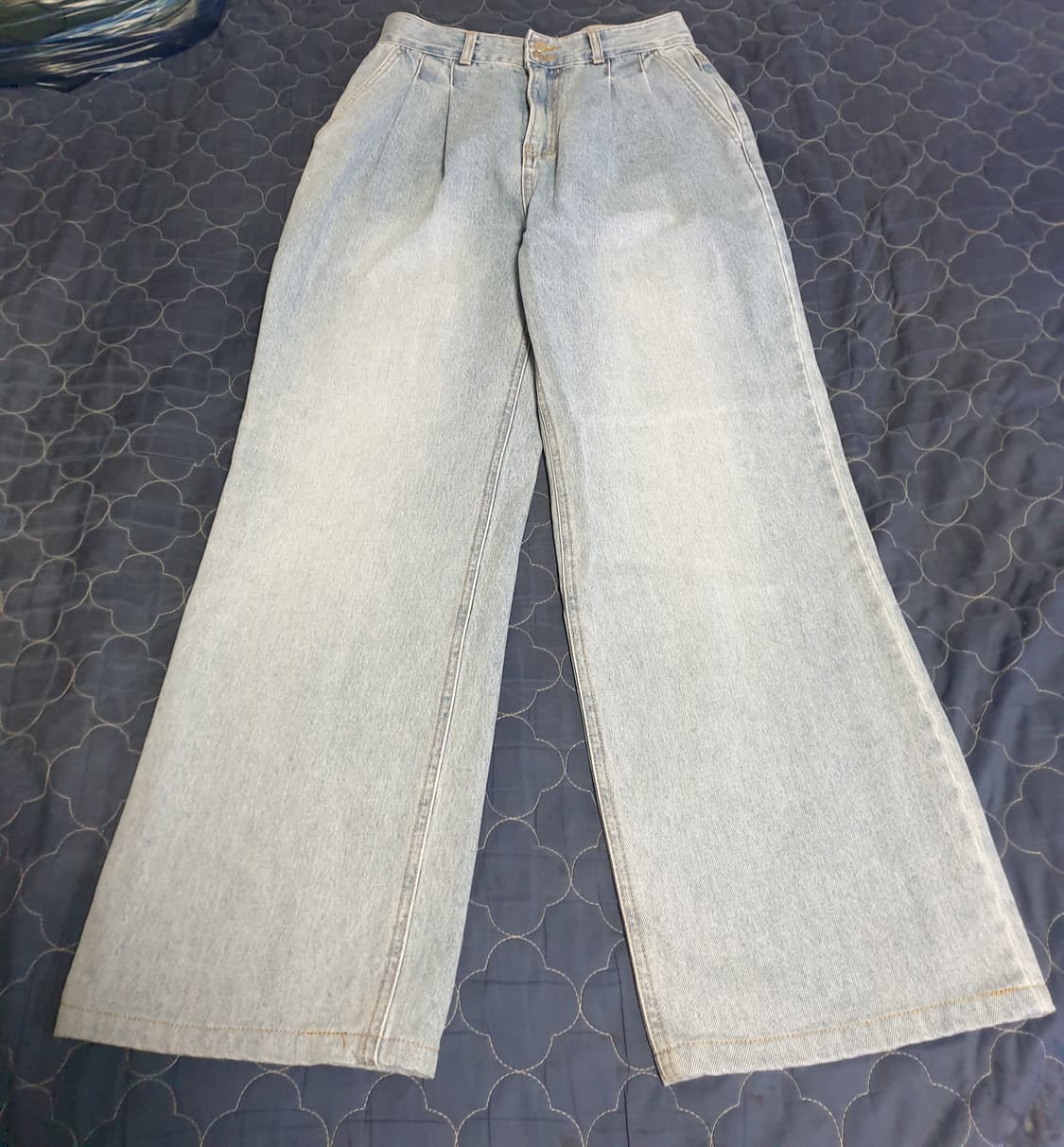 (롱버전) HAWA 하와 투턱 와이드 데님팬츠 연청 (M) 상품이미지1