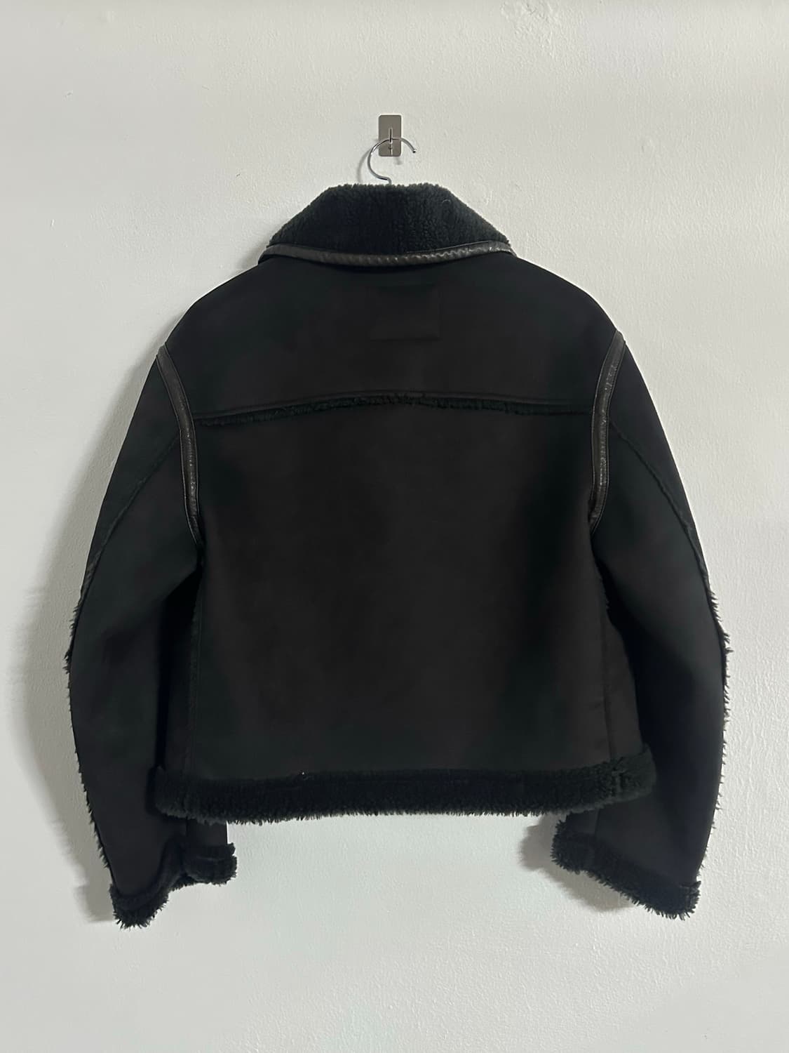 NUAKLE 누아클레 아스펜 시어링 무스탕 차콜 1번 사이즈 상품이미지2