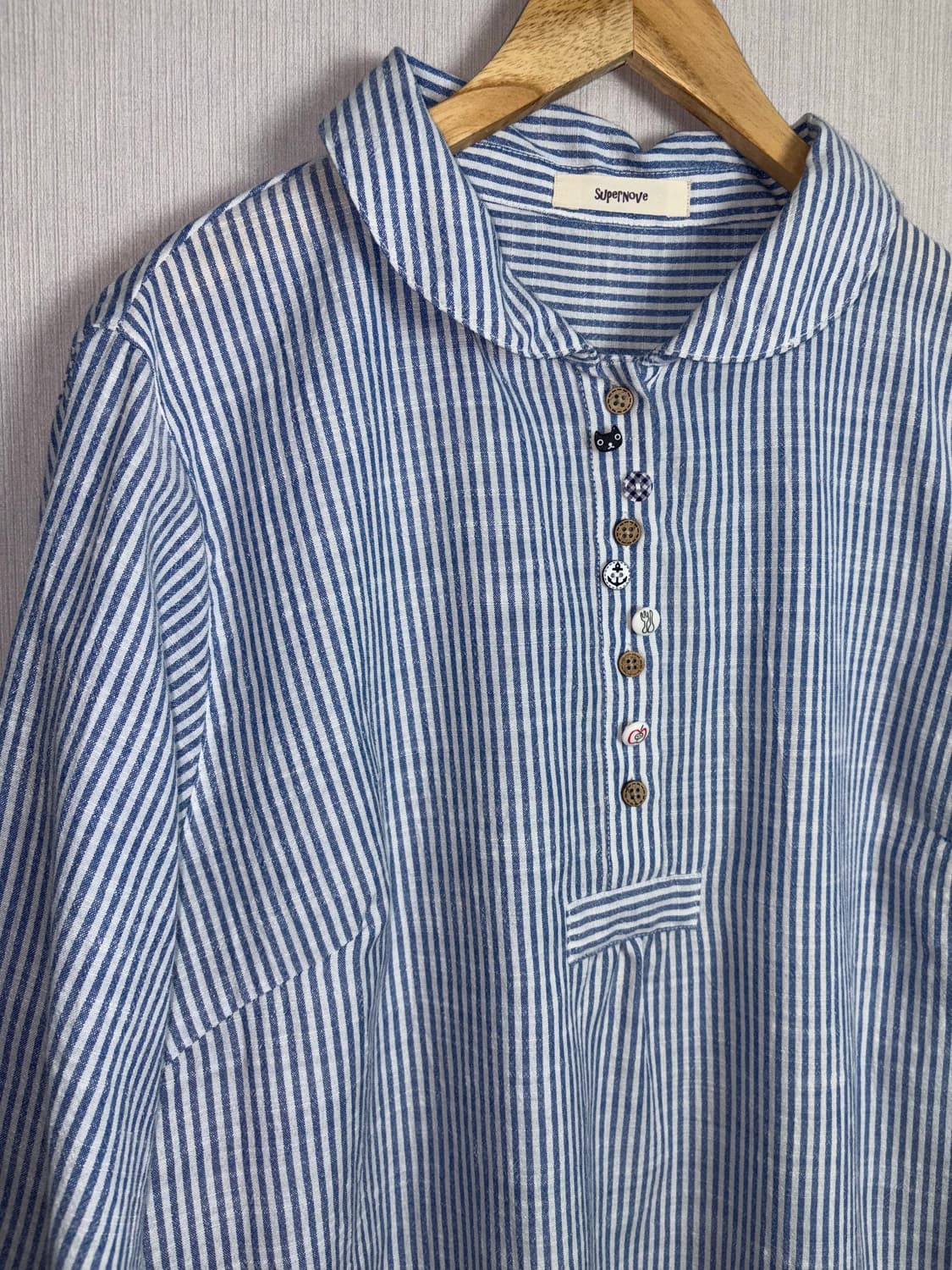 스트라이프 포인트 단추 블라우스 상품이미지7