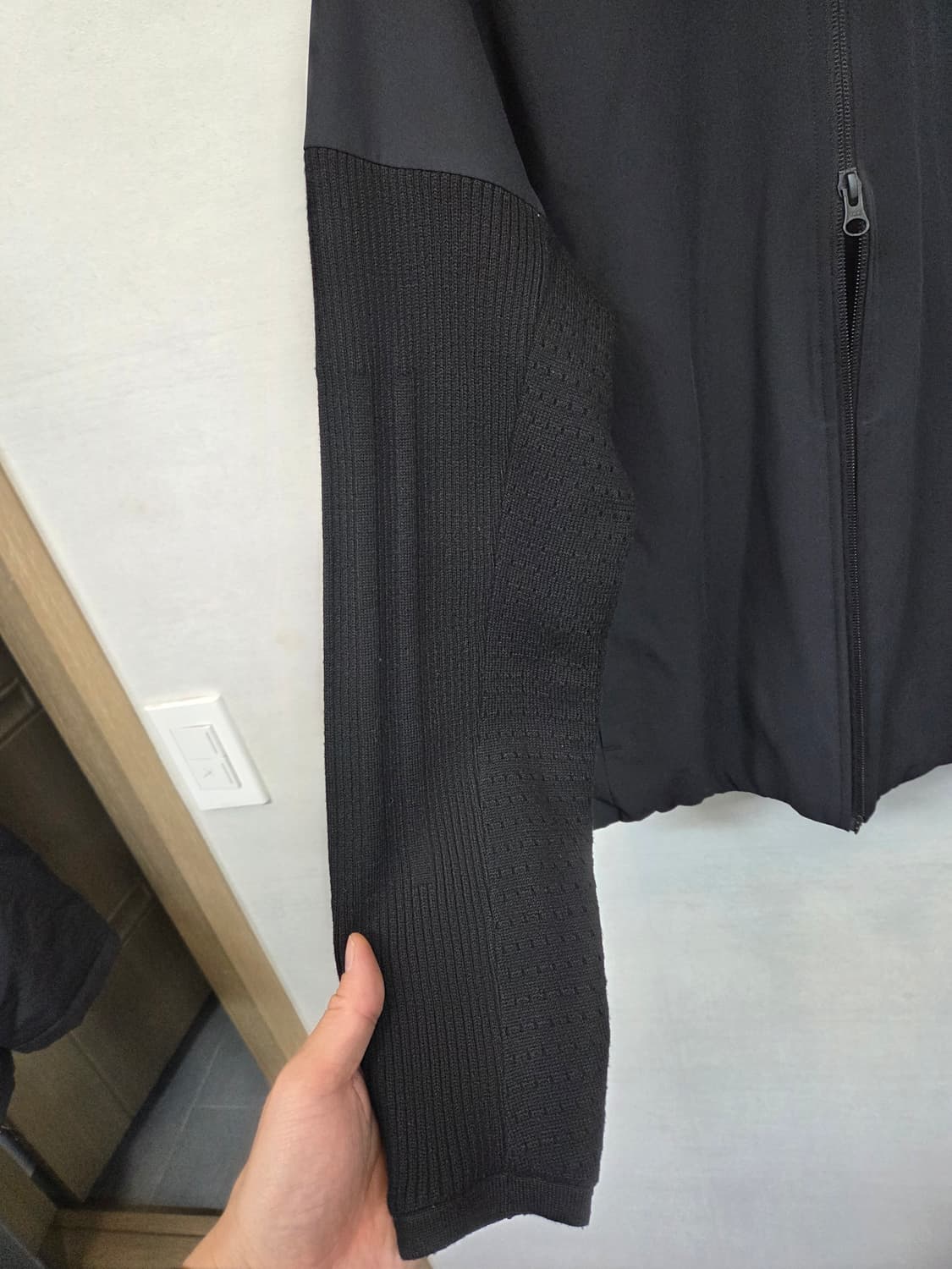 아디다스 여성 프리마로프트 패디드 니트 투웨이 자켓 L 상품이미지6