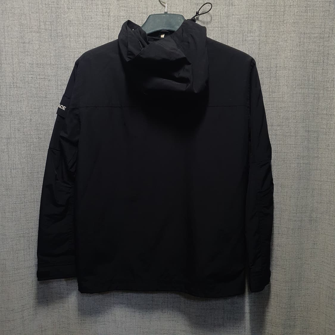 노스페이스 고프코어 블랙 바람막이 후드 자켓  상품이미지2