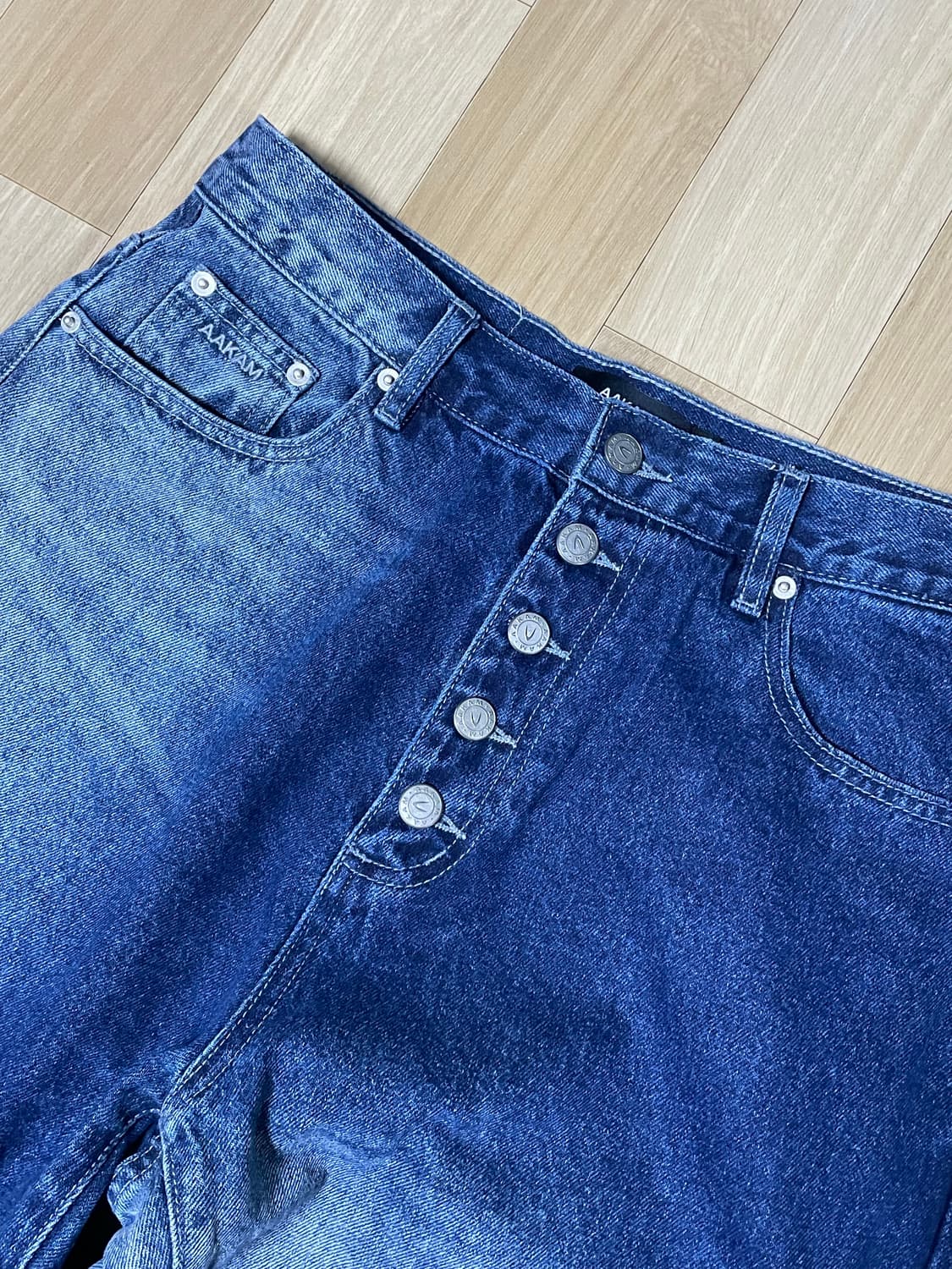 아캄 Side Washed Button Denim Pants (Blue) 상품이미지5