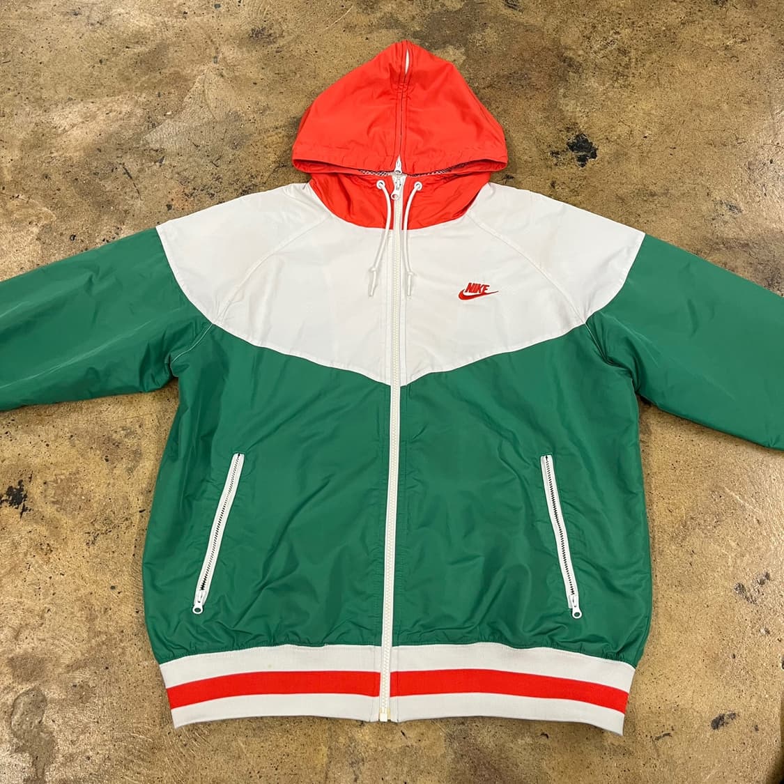 [정품/M] 나이키 바람막이 그린 화이트 레드 b19 상품이미지3