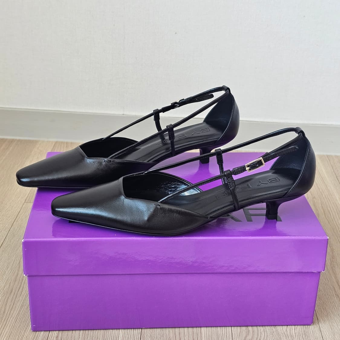 230 새제품) ByFar 바이파 프랑신 크리즈드 레더 구두 포인티드토 상품이미지1